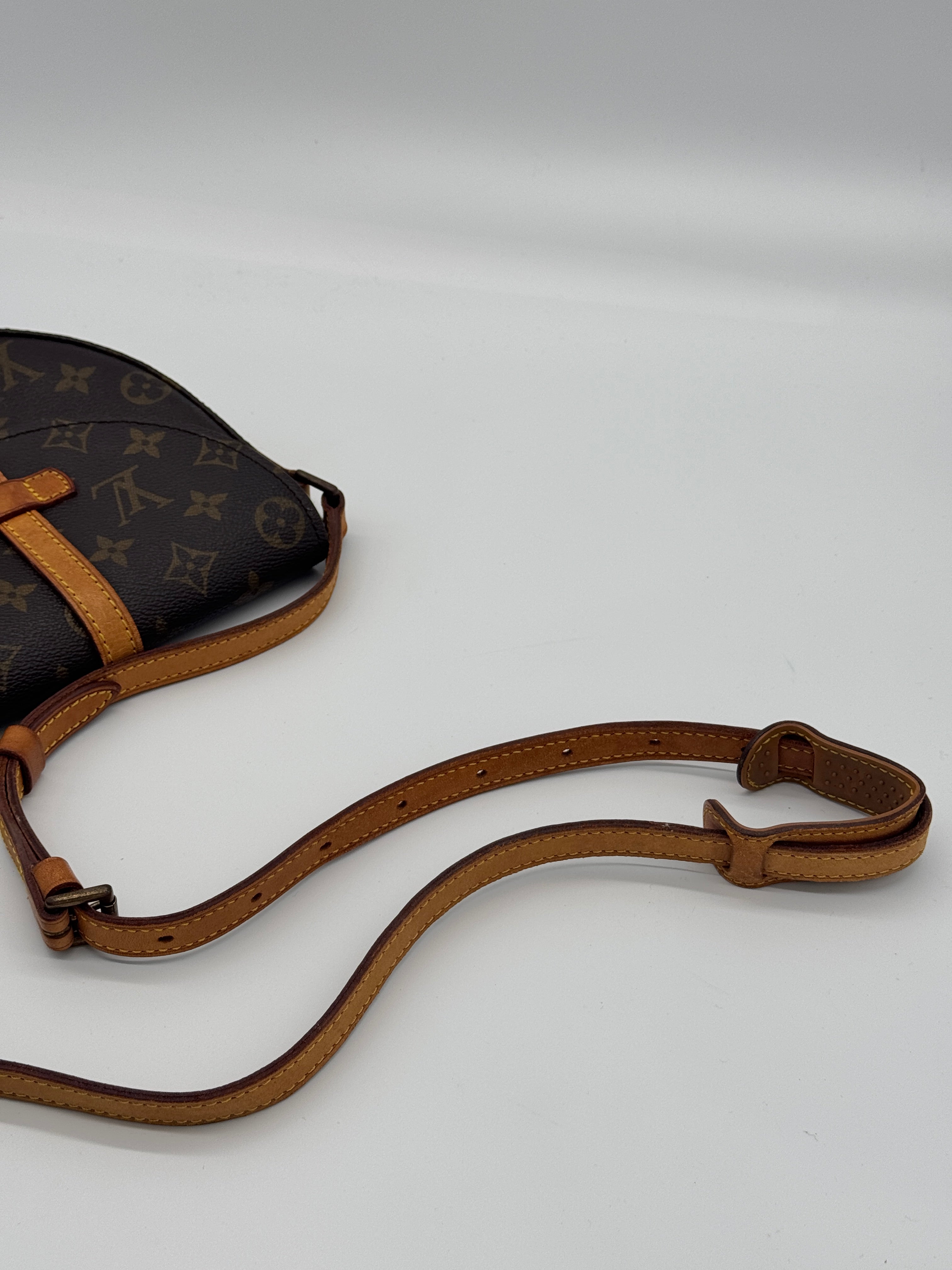 Louis Vuitton Chantilly PM