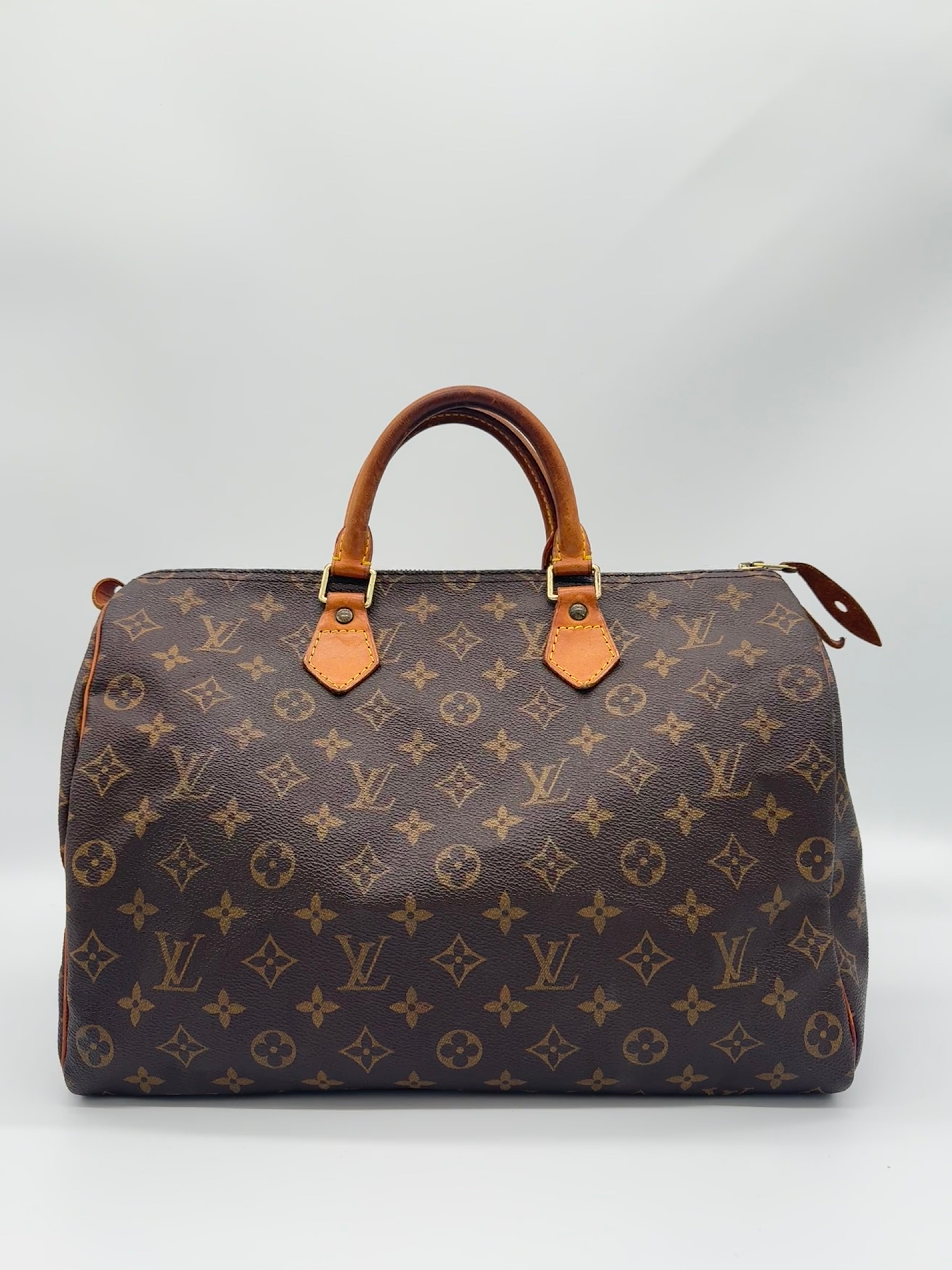 Louis Vuitton Speedy 35