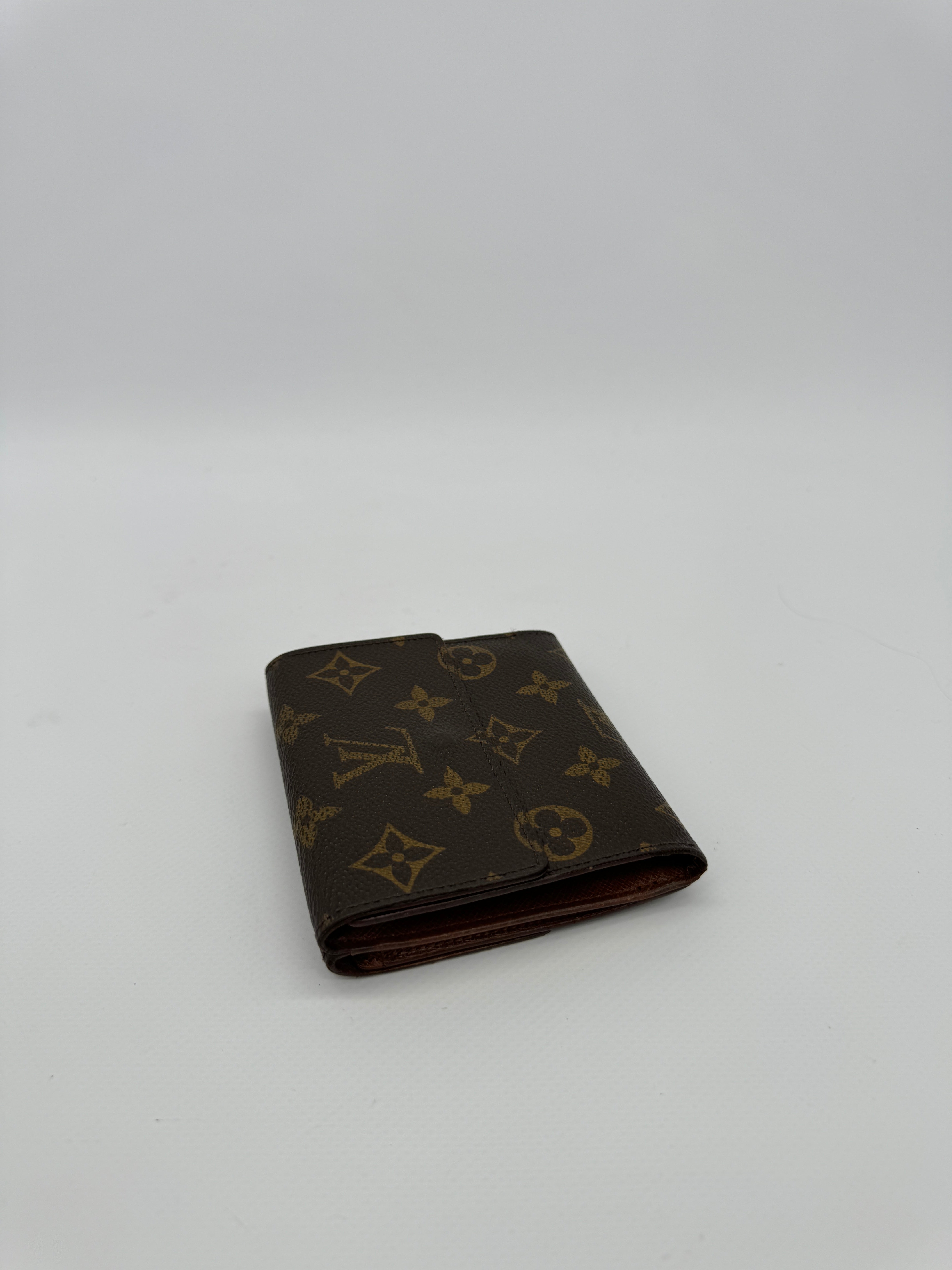 Louis Vuitton Elise Wallet