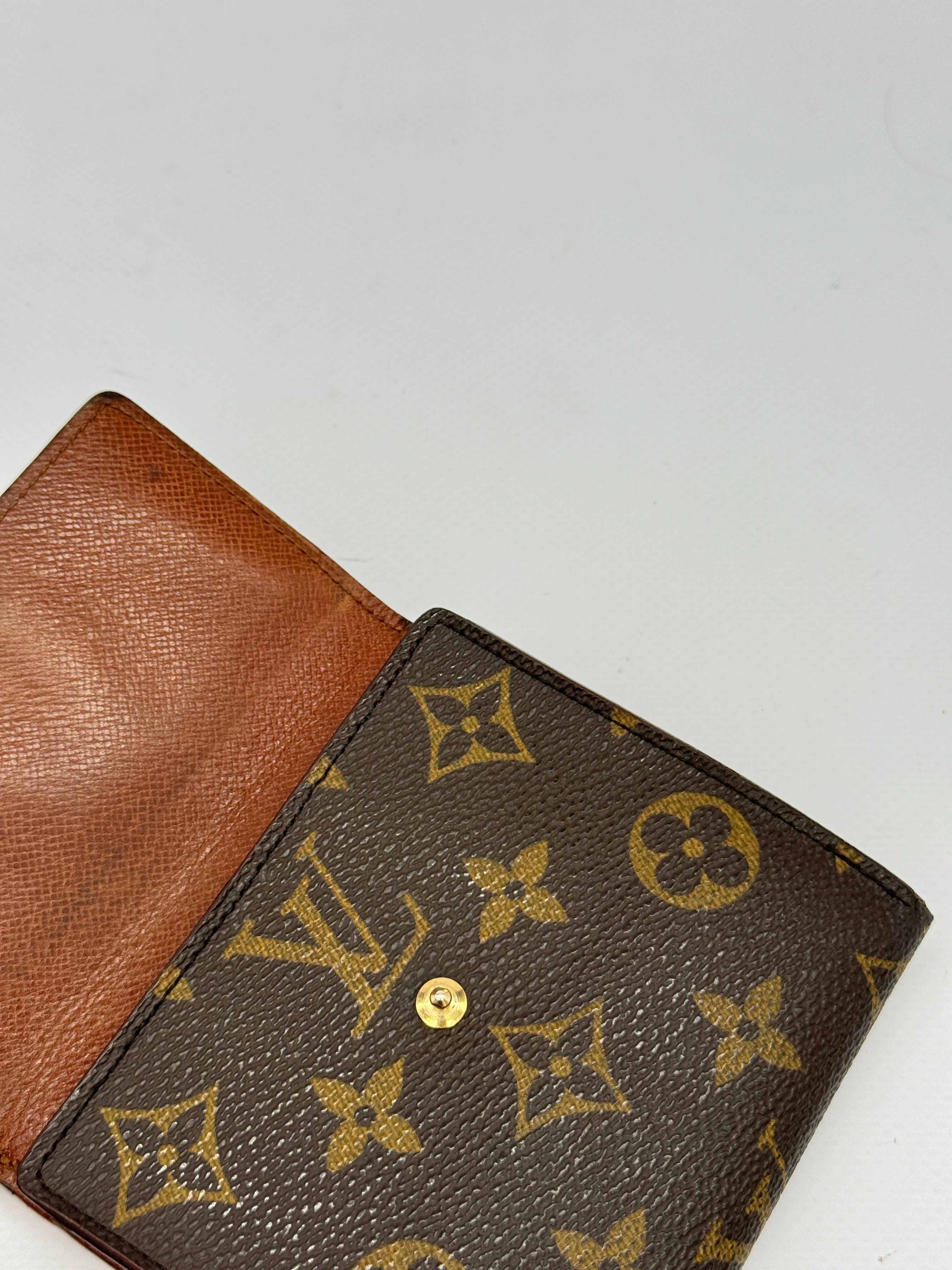 Louis Vuitton Elise Wallet