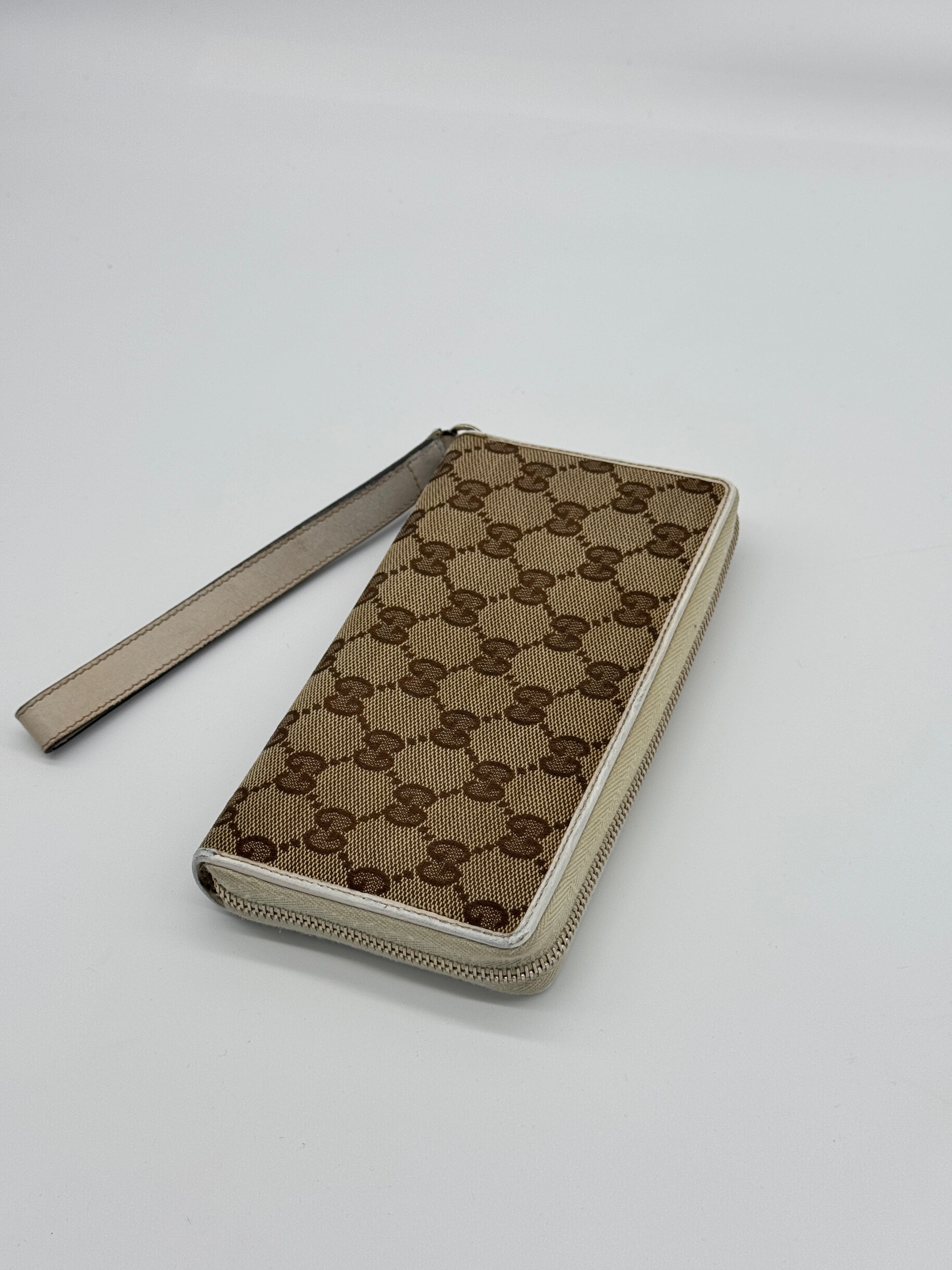 Gucci Zip Around Wallet