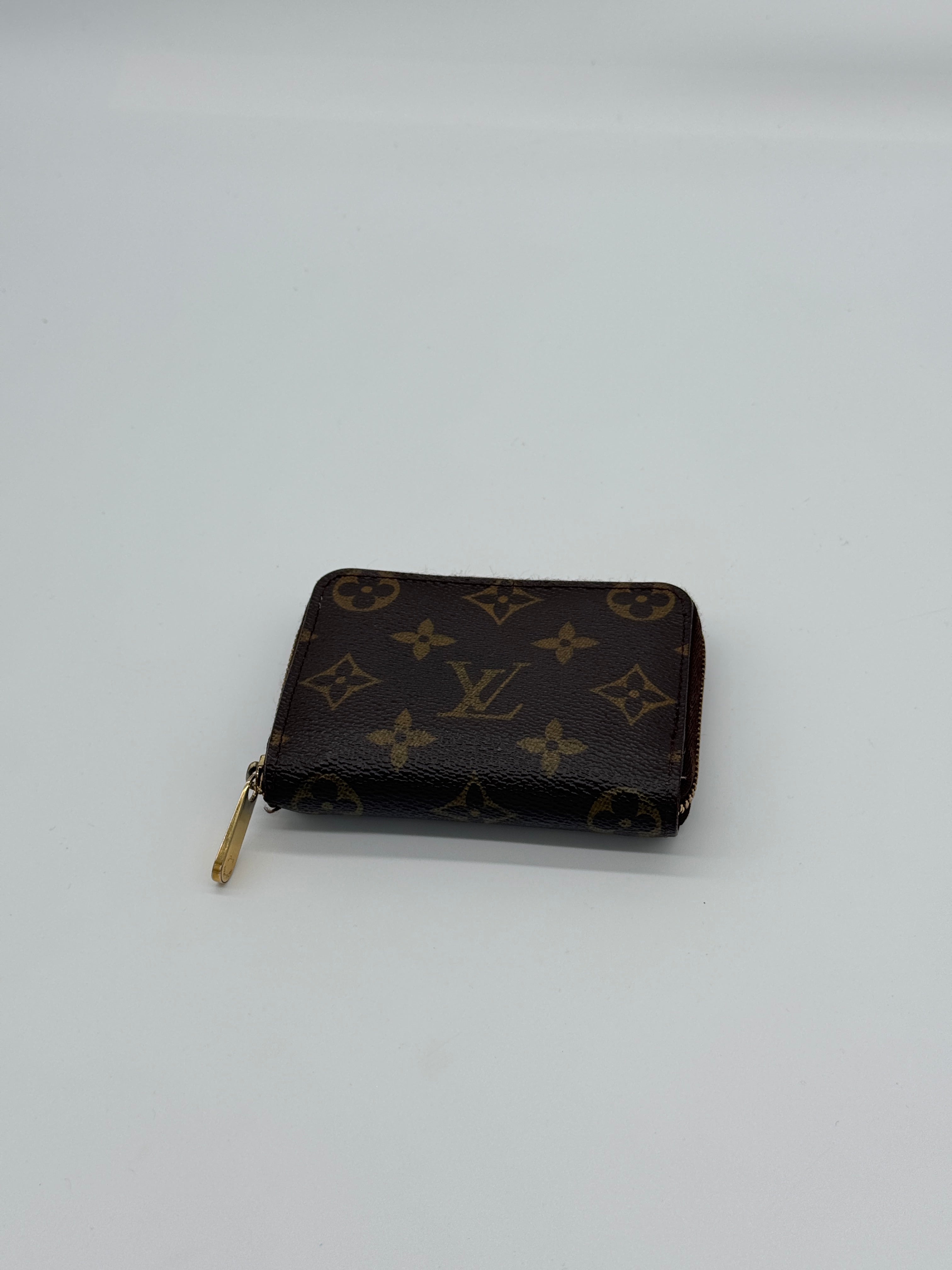 Louis Vuitton Zippy Wallet