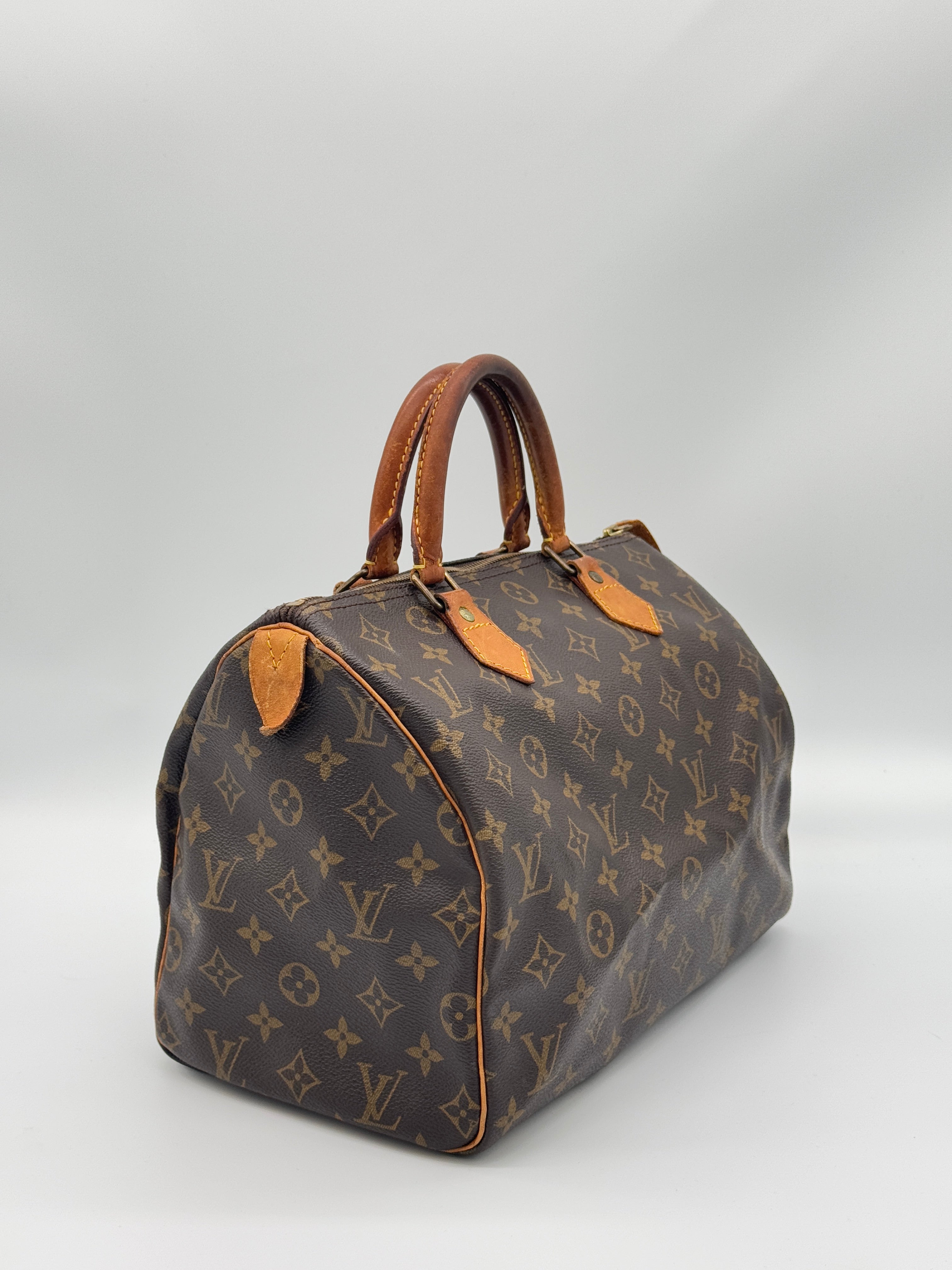 Louis Vuitton Speedy 30