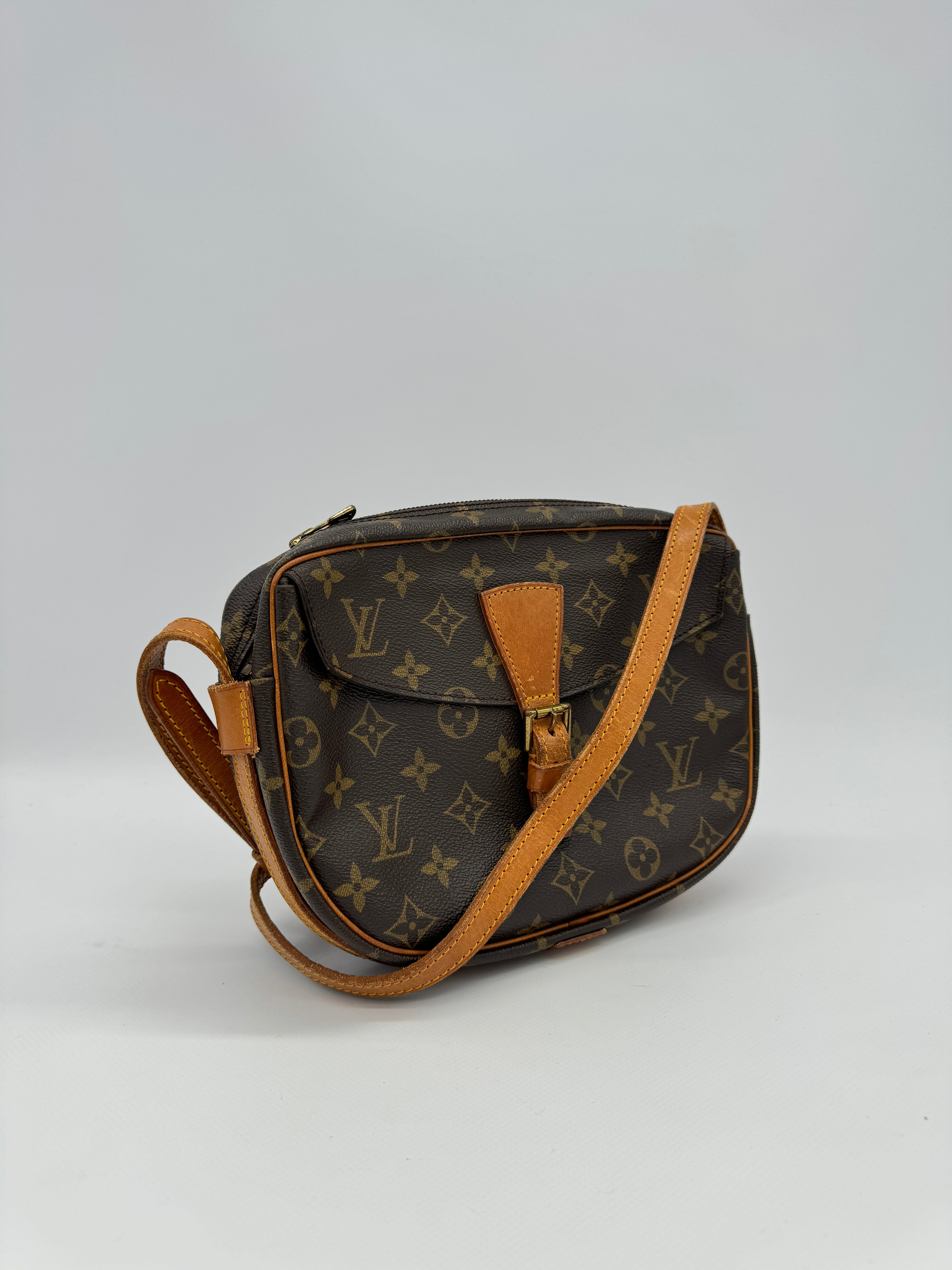 Louis Vuitton Jeune Fille MM