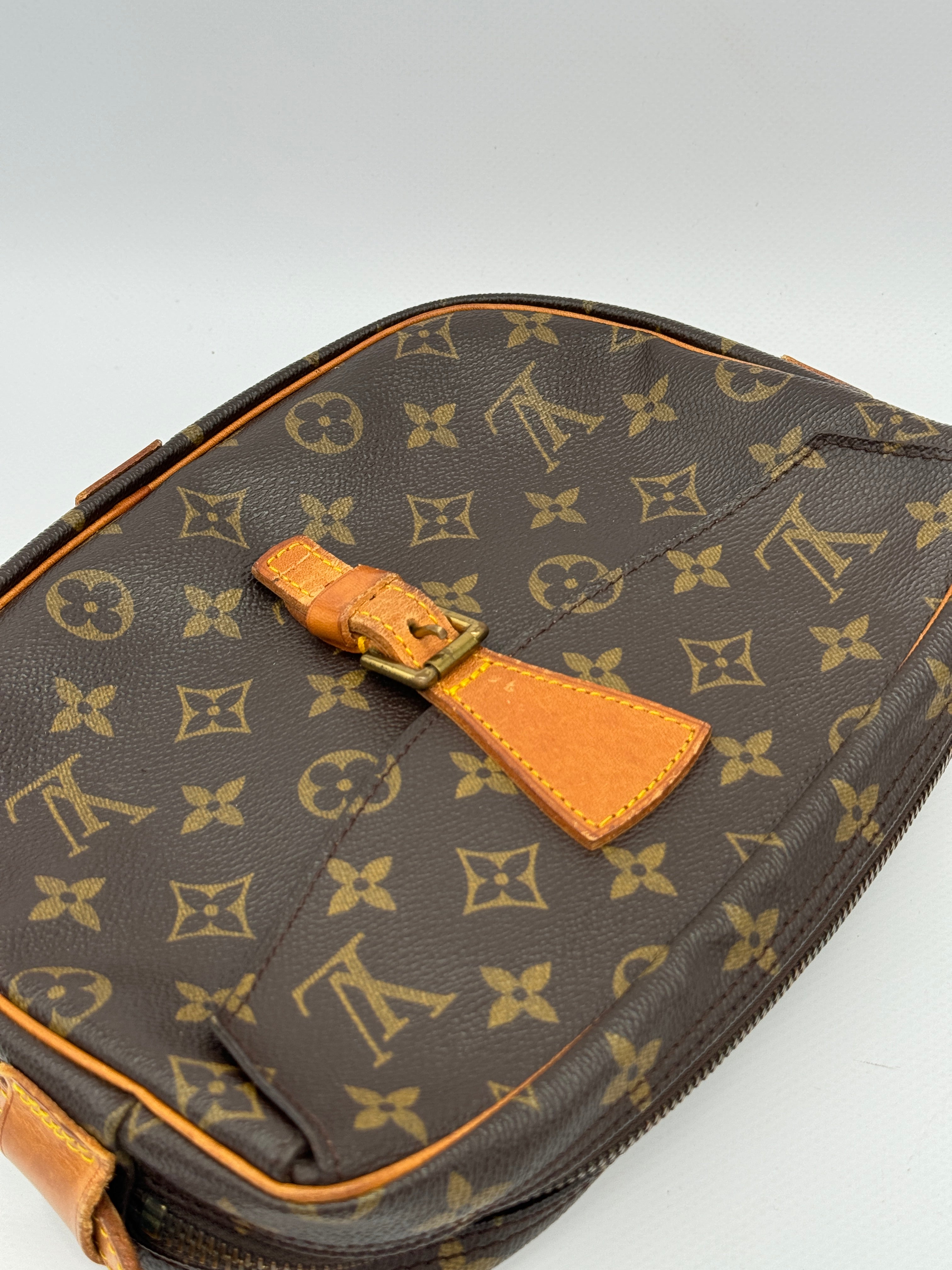 Louis Vuitton Jeune Fille MM