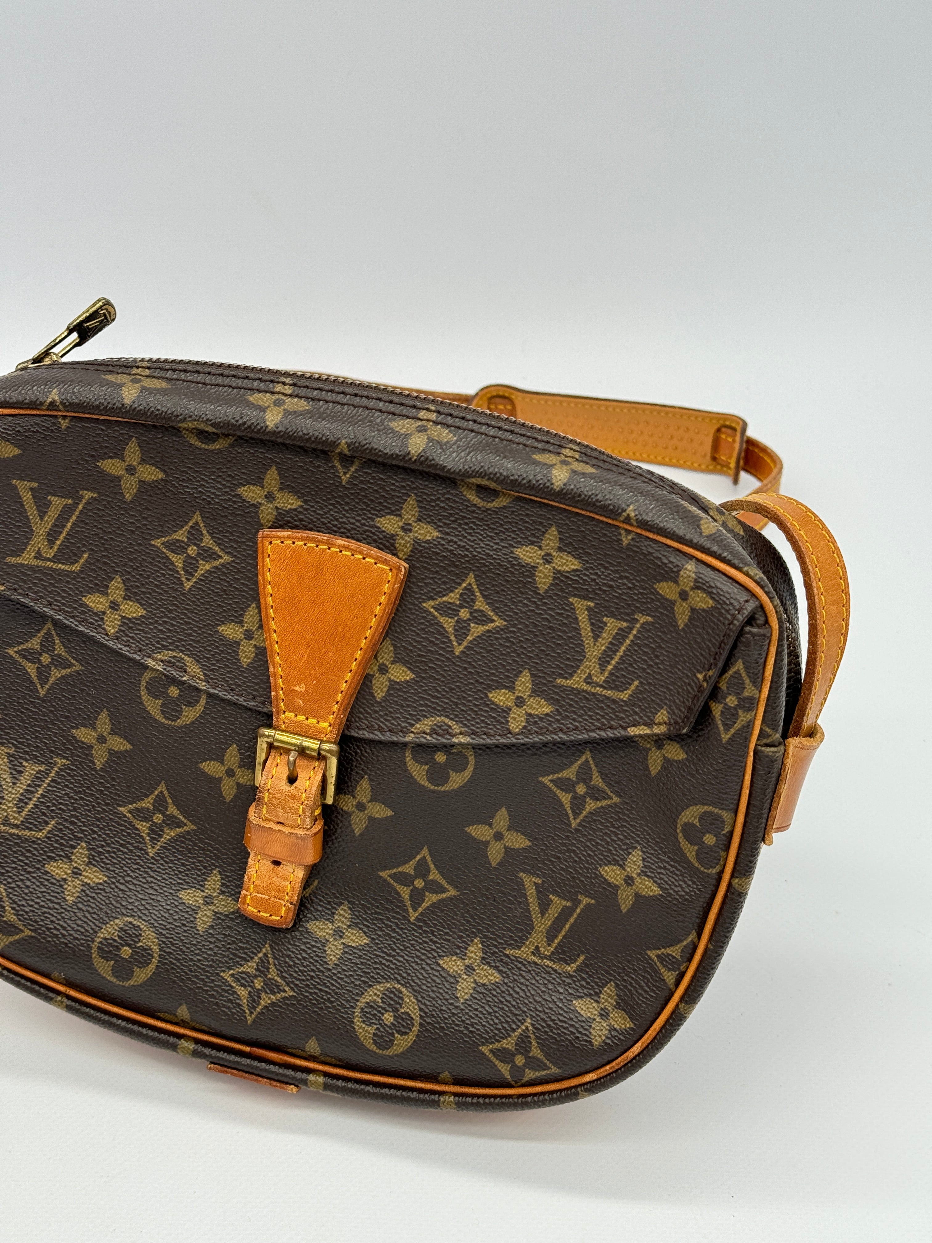 Louis Vuitton Jeune Fille MM