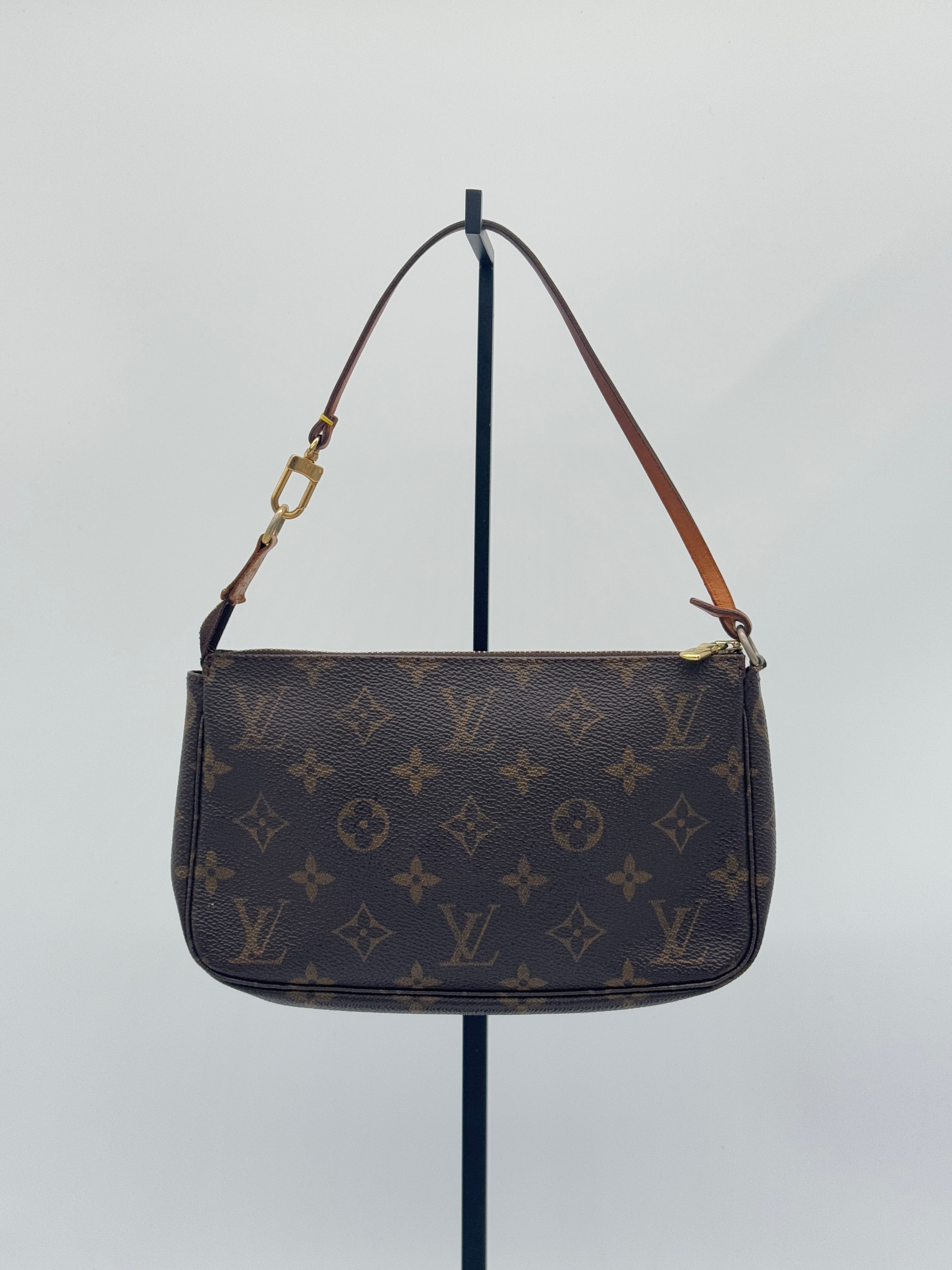 Louis Vuitton Pochette Accessoires