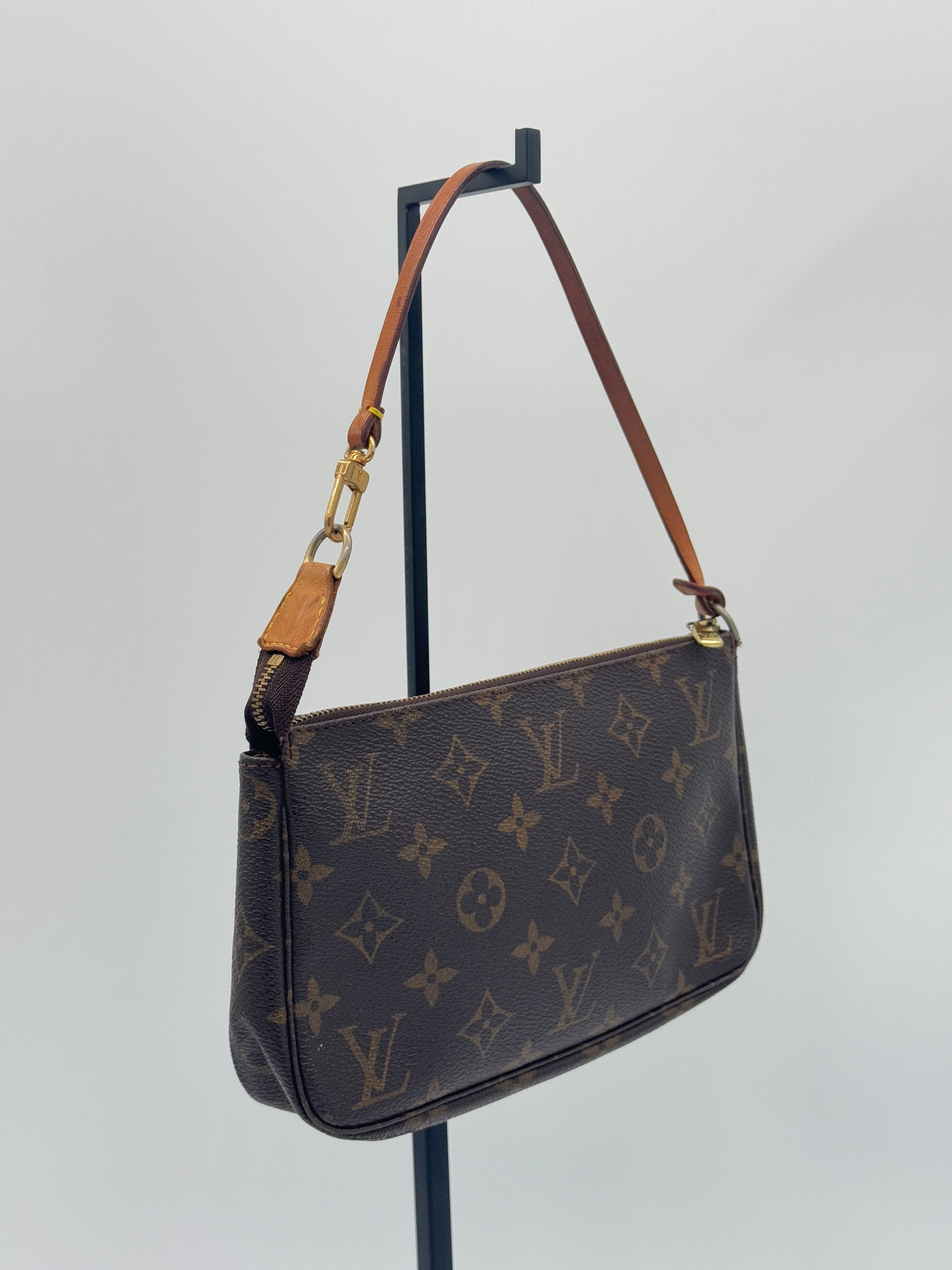 Louis Vuitton Pochette Accessoires