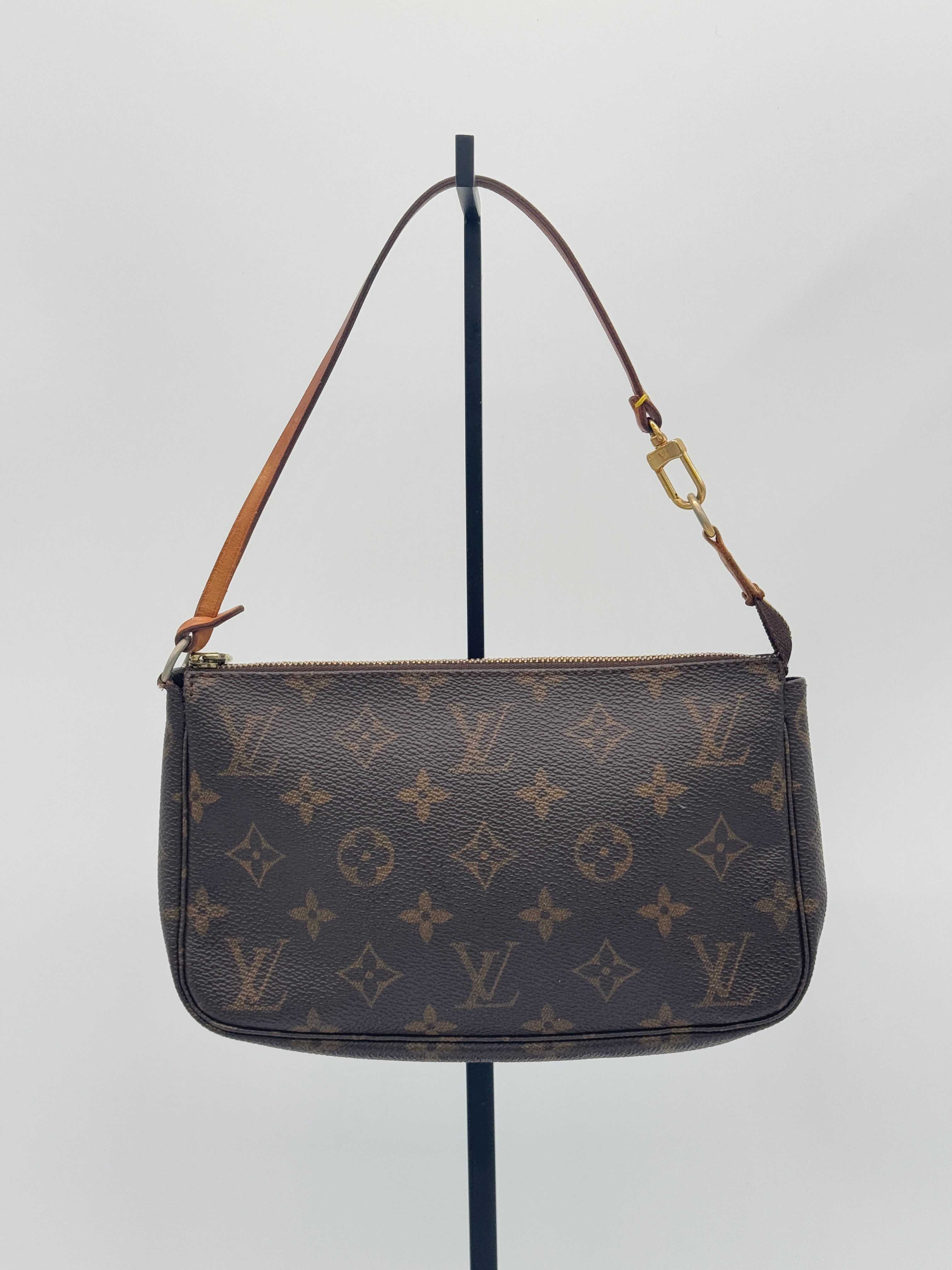 Louis Vuitton Pochette Accessoires