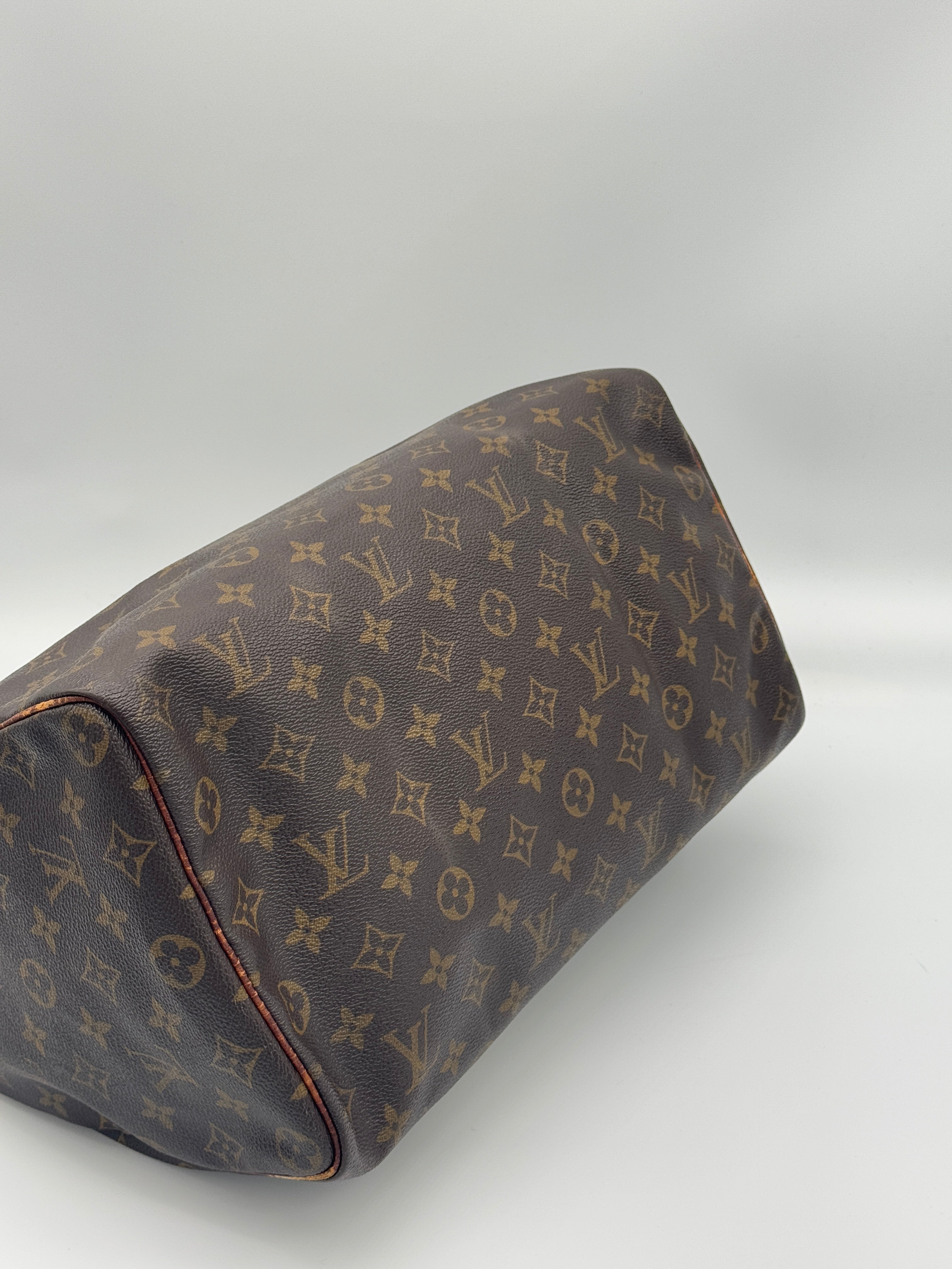 Louis Vuitton Speedy 35