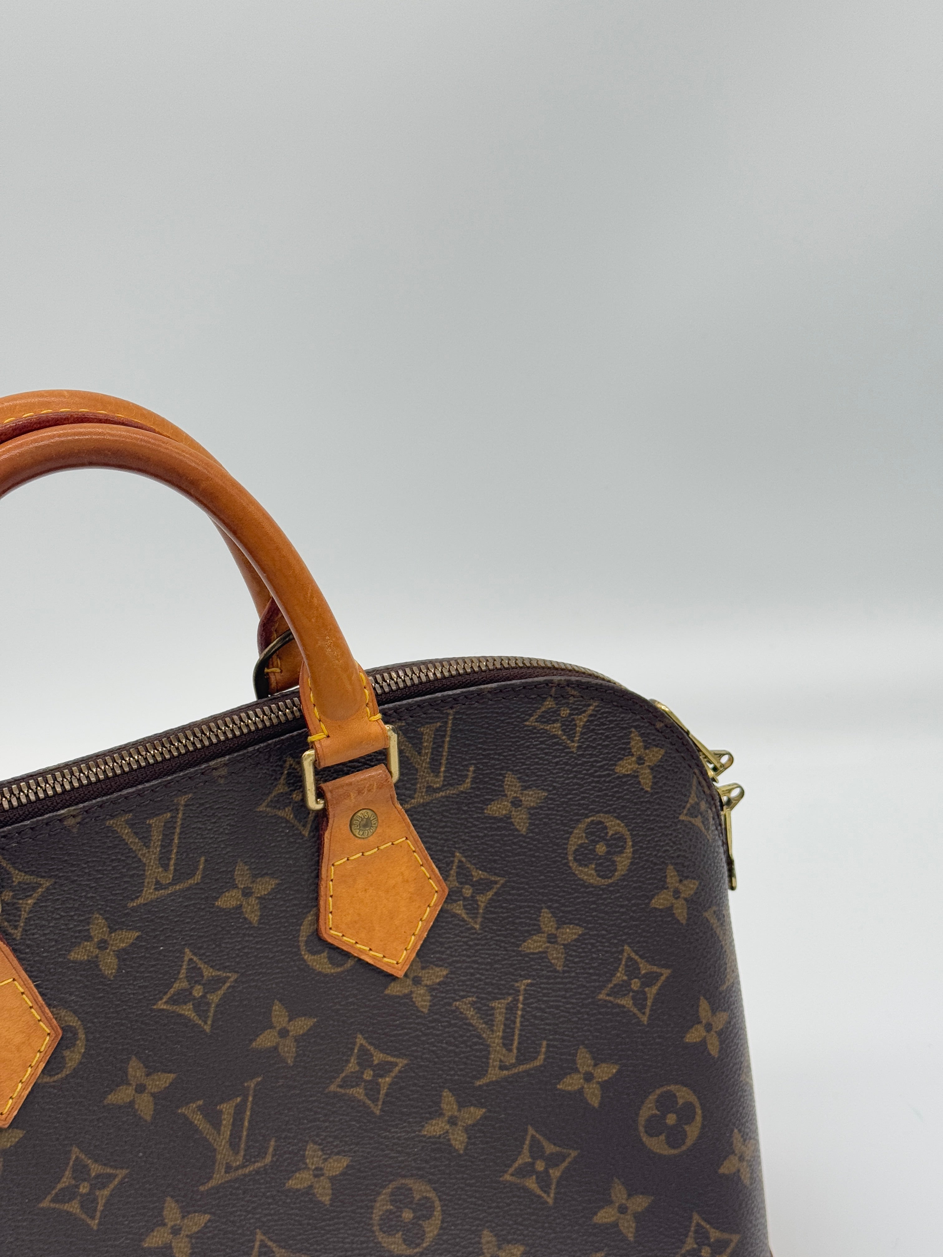 Louis Vuitton Alma PM