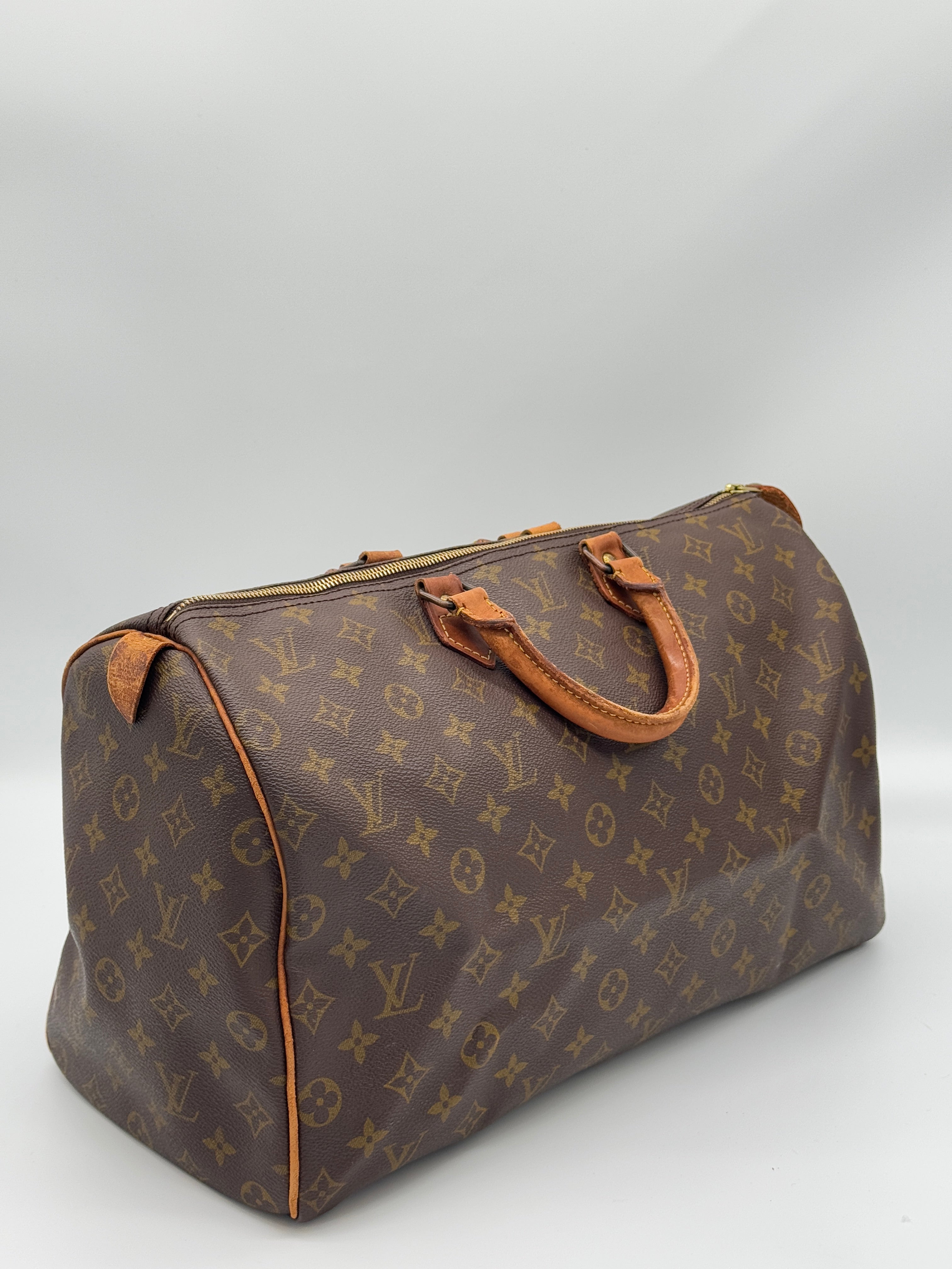 Louis Vuitton Speedy 40