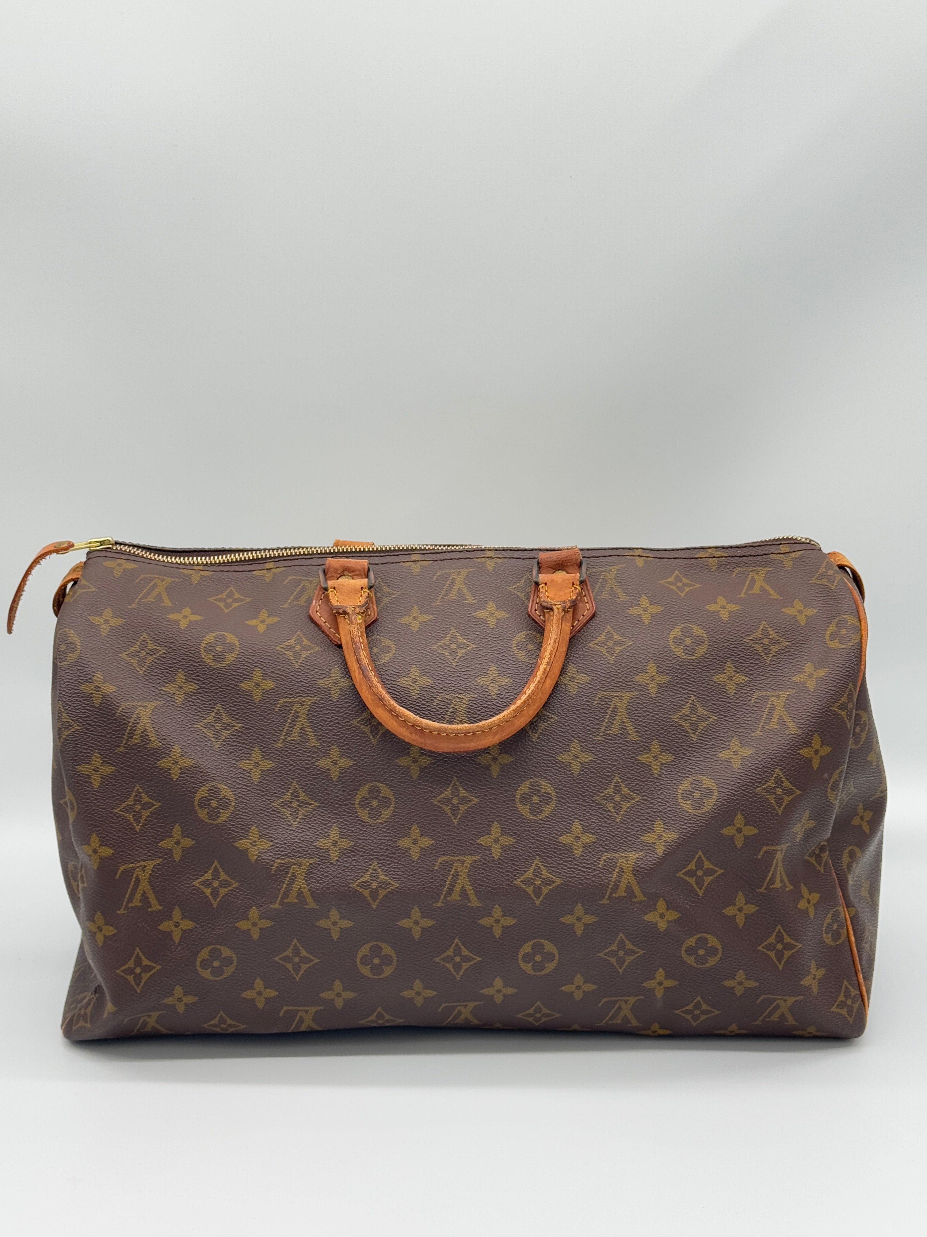 Louis Vuitton Speedy 40