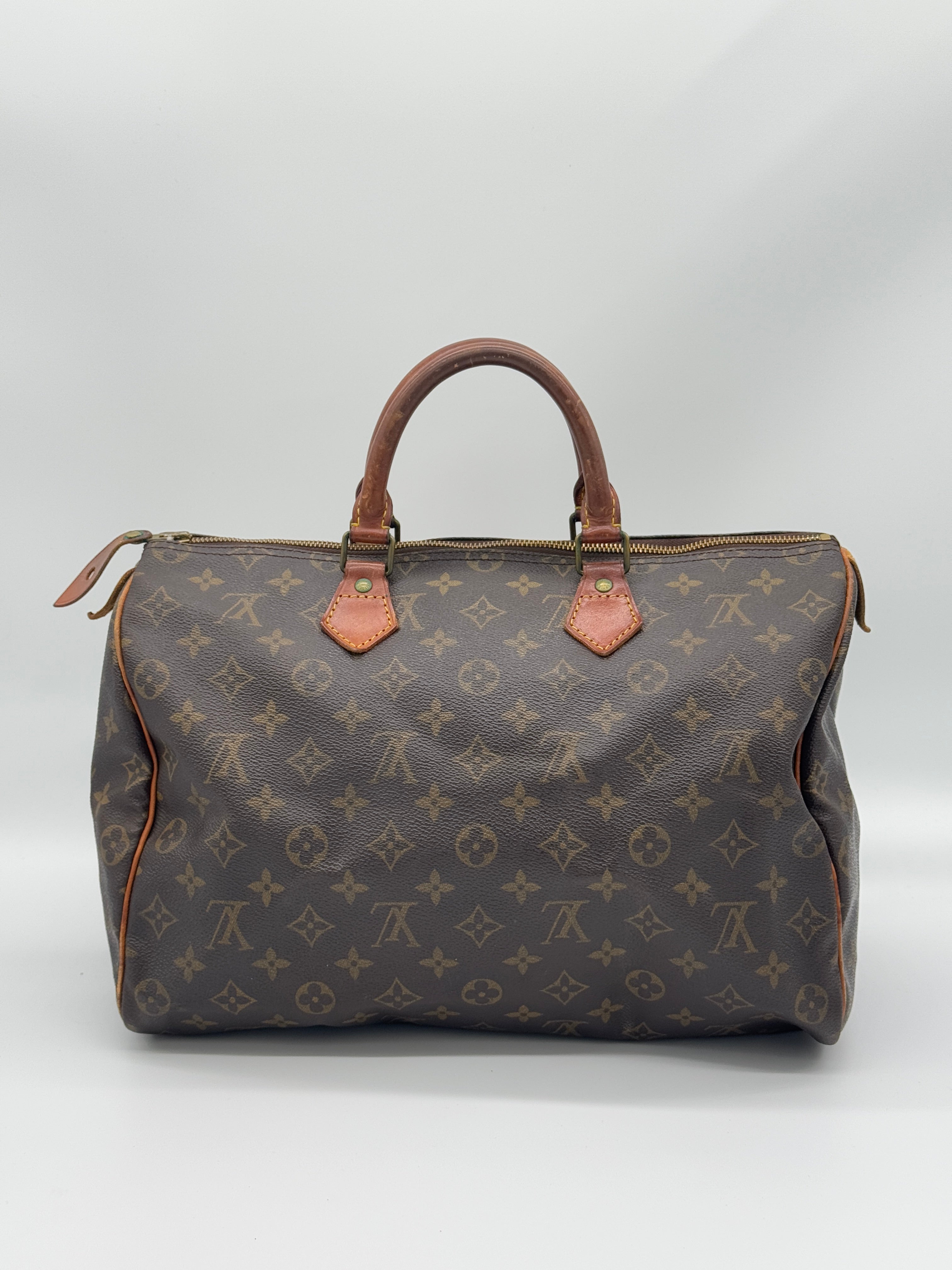 Louis Vuitton Speedy 35