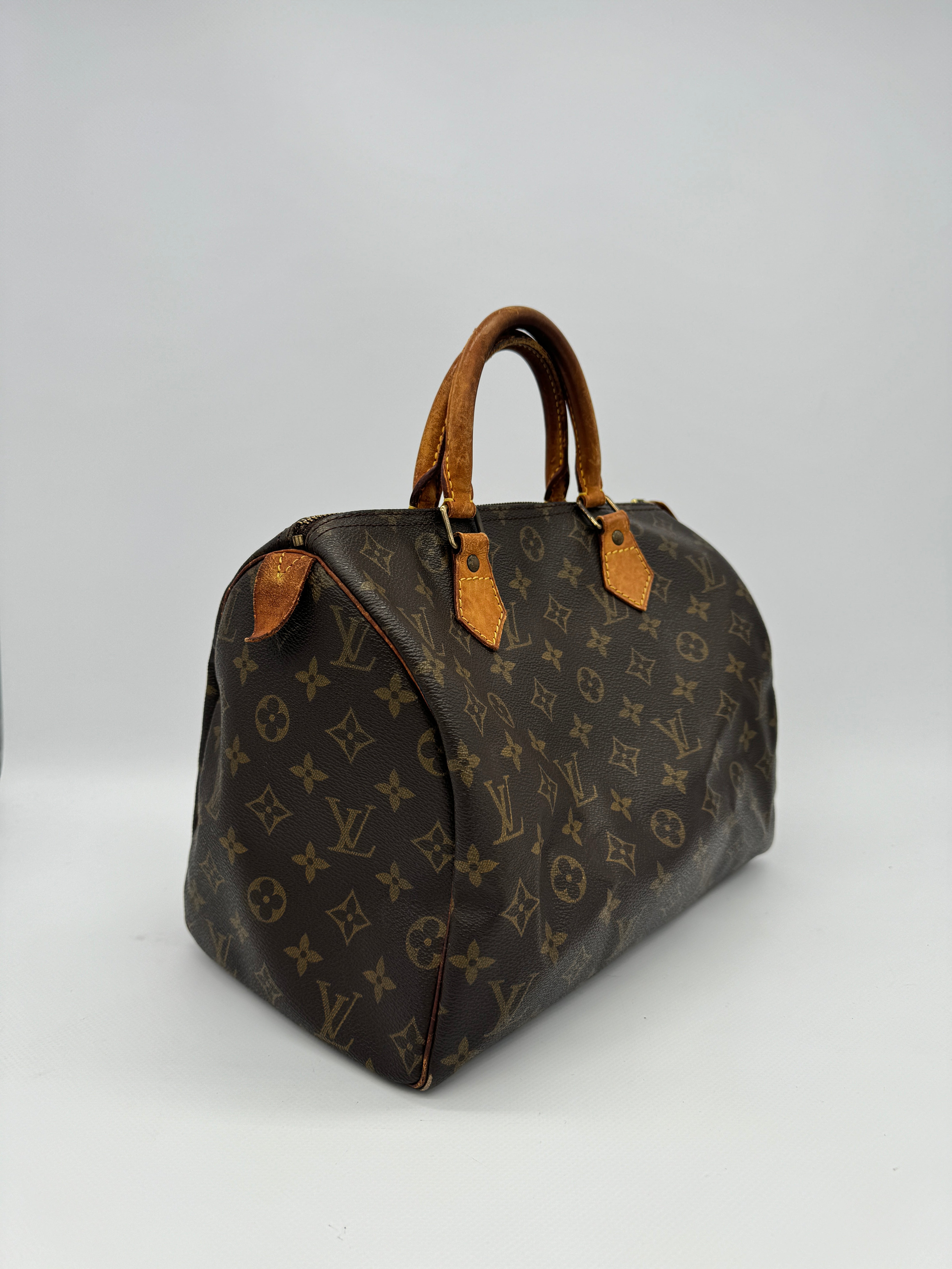 Louis Vuitton Speedy 30