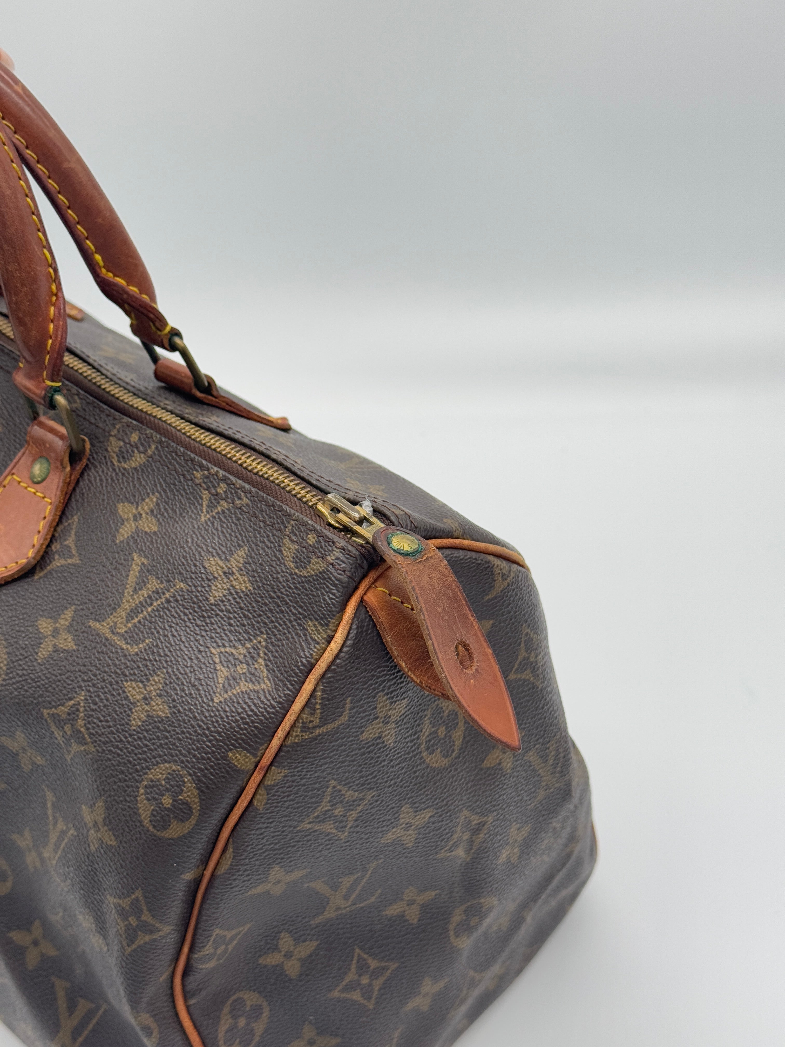 Louis Vuitton Speedy 35