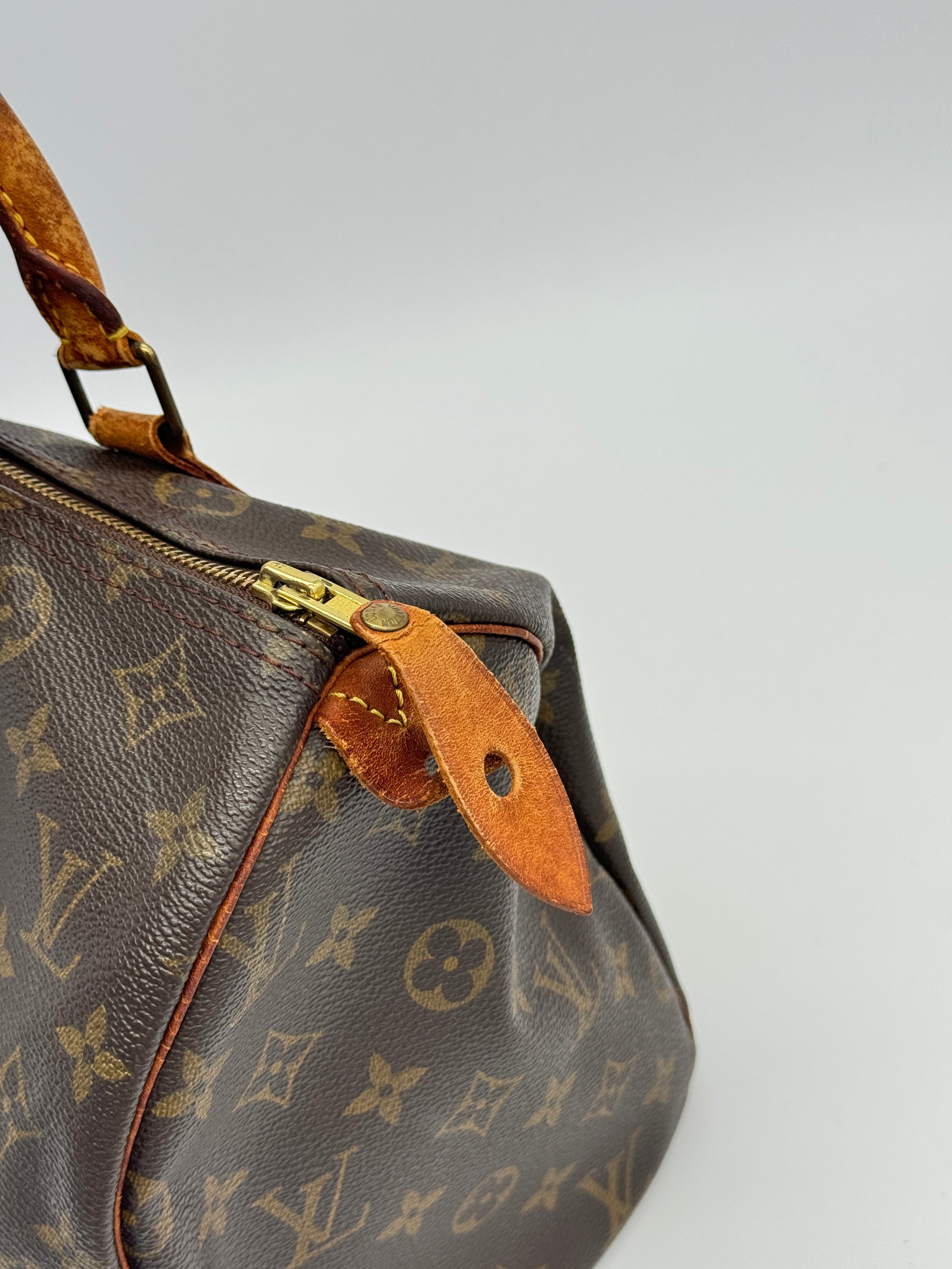 Louis Vuitton Speedy 30