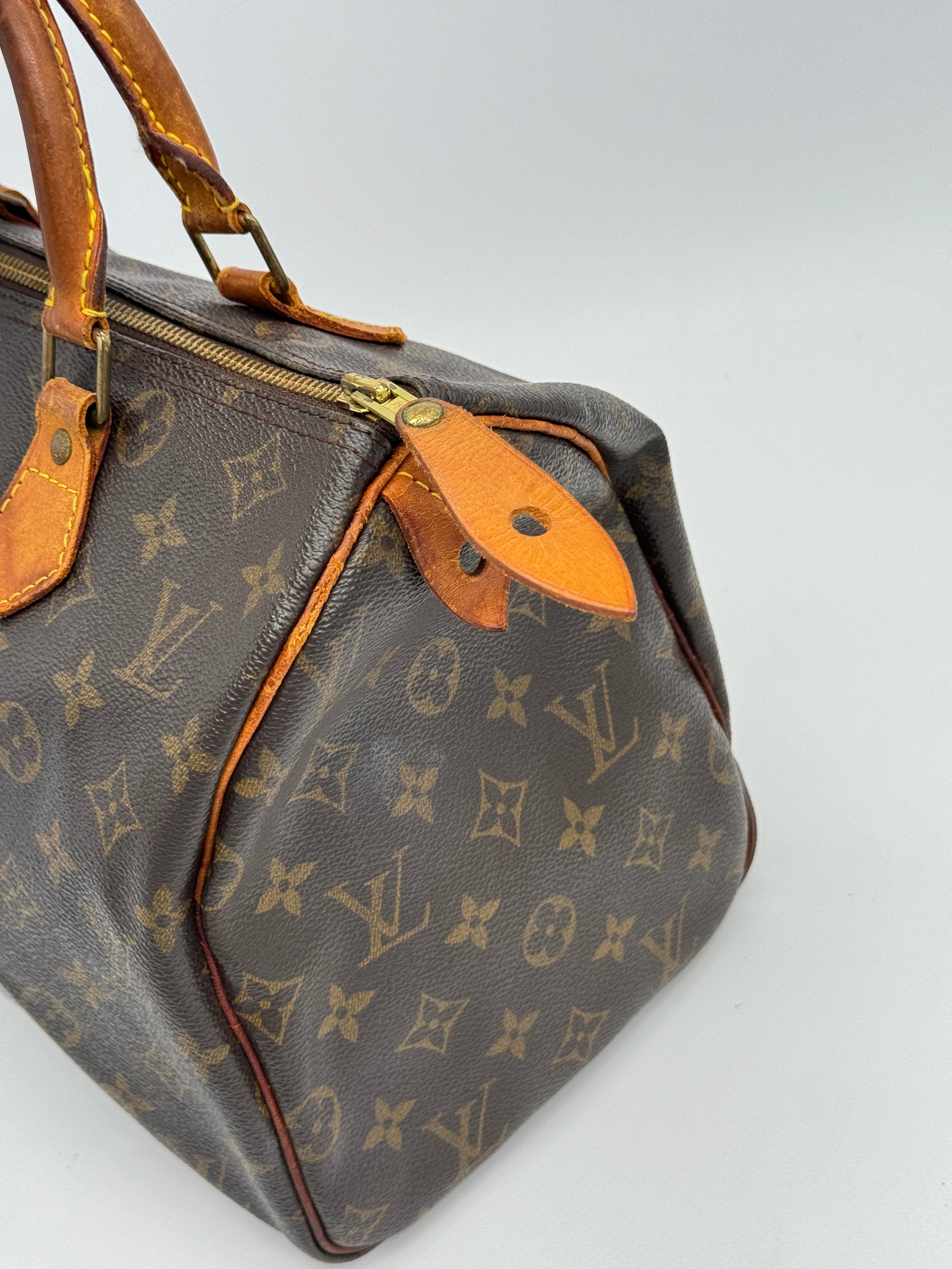 Louis Vuitton Speedy 30