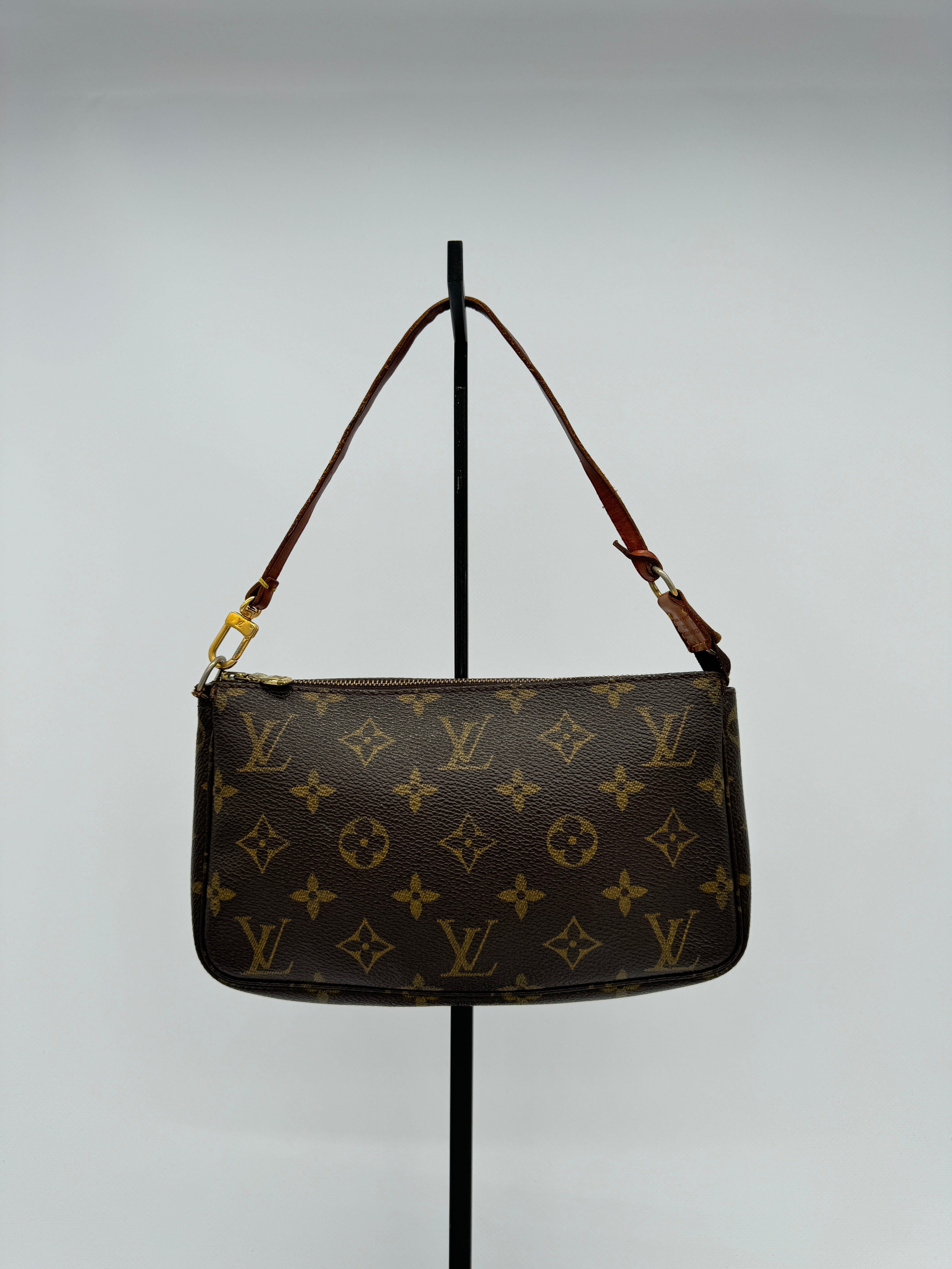 Louis Vuitton Pochette Accessoires