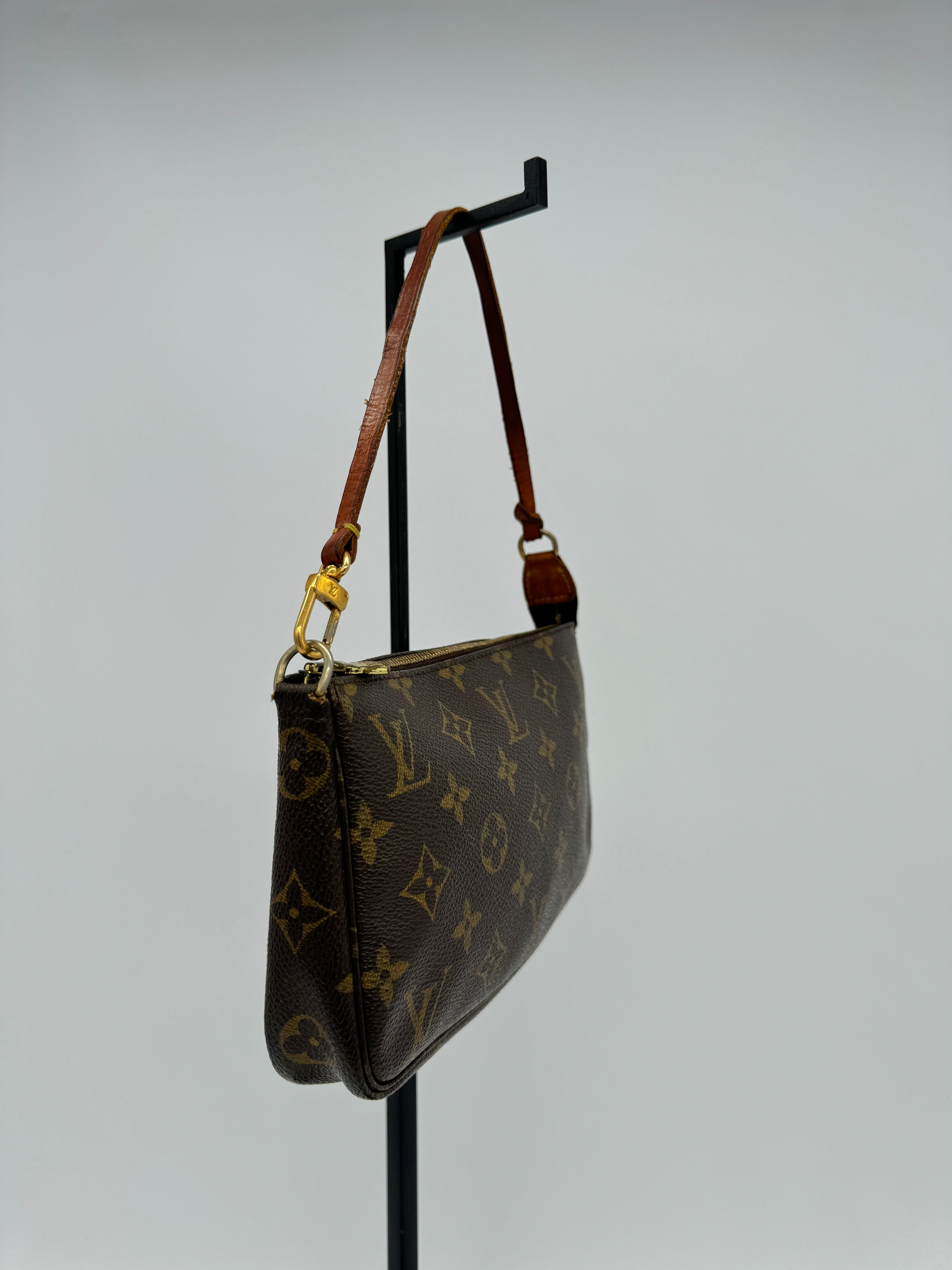 Louis Vuitton Pochette Accessoires