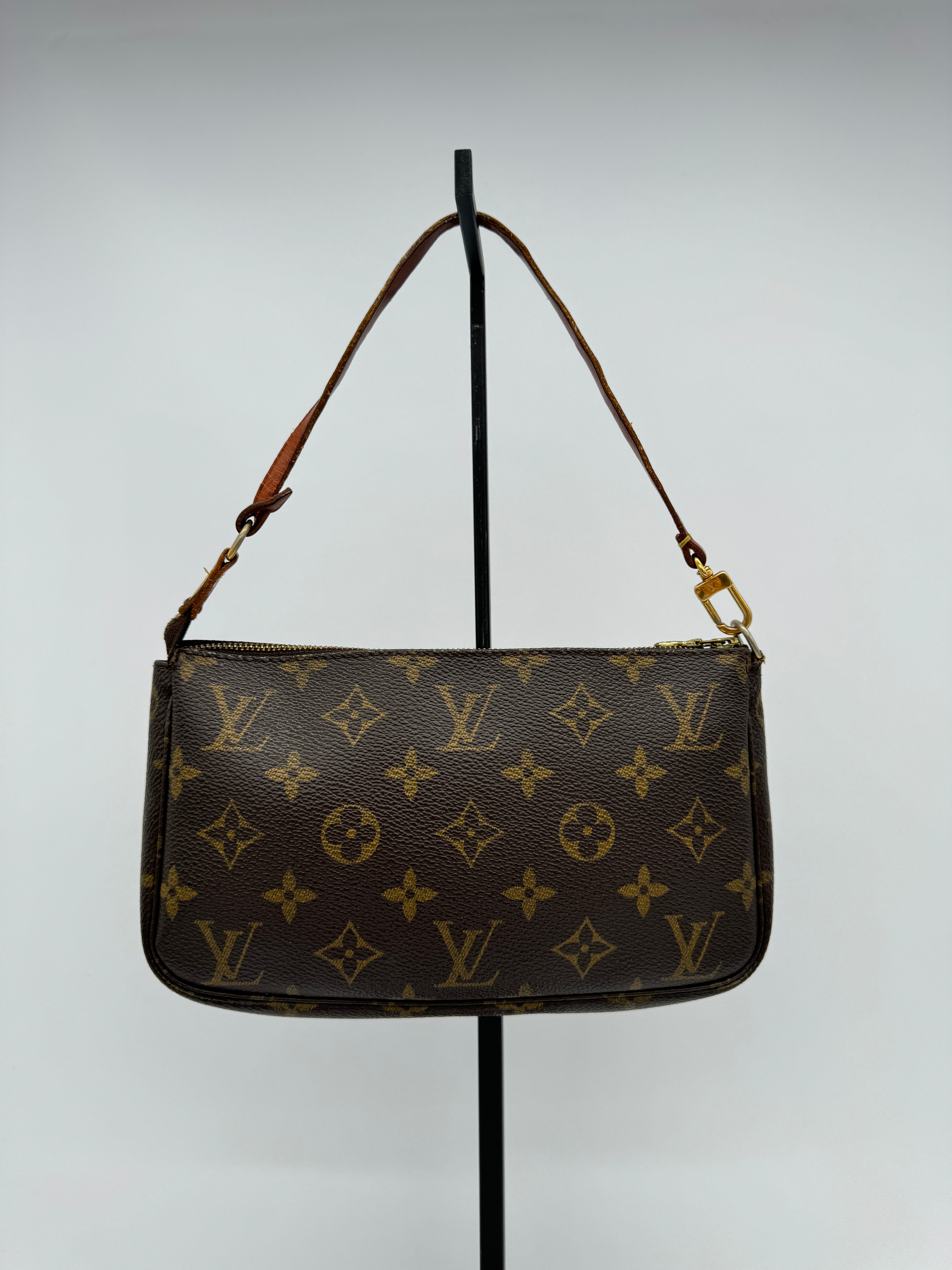 Louis Vuitton Pochette Accessoires