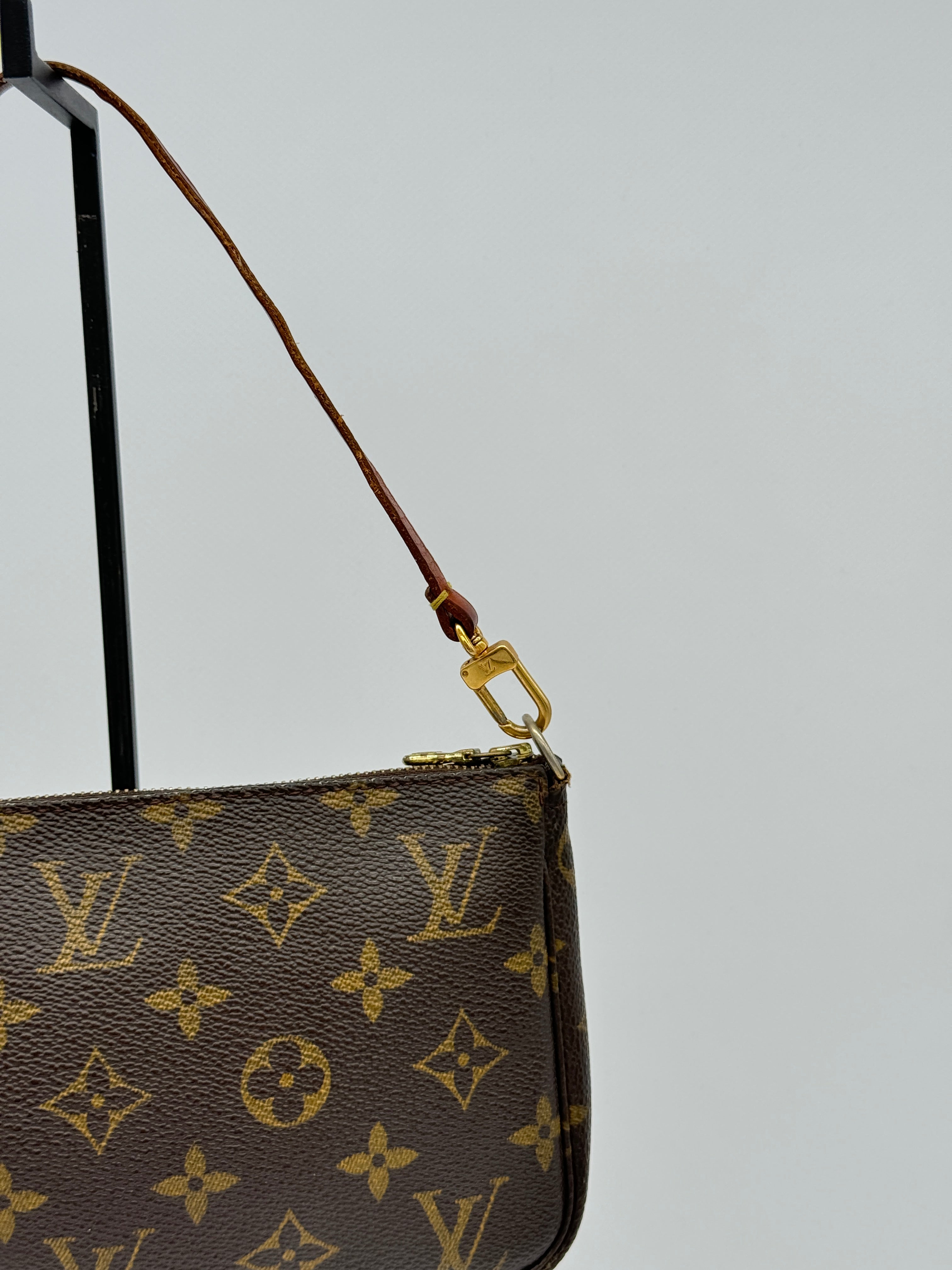 Louis Vuitton Pochette Accessoires