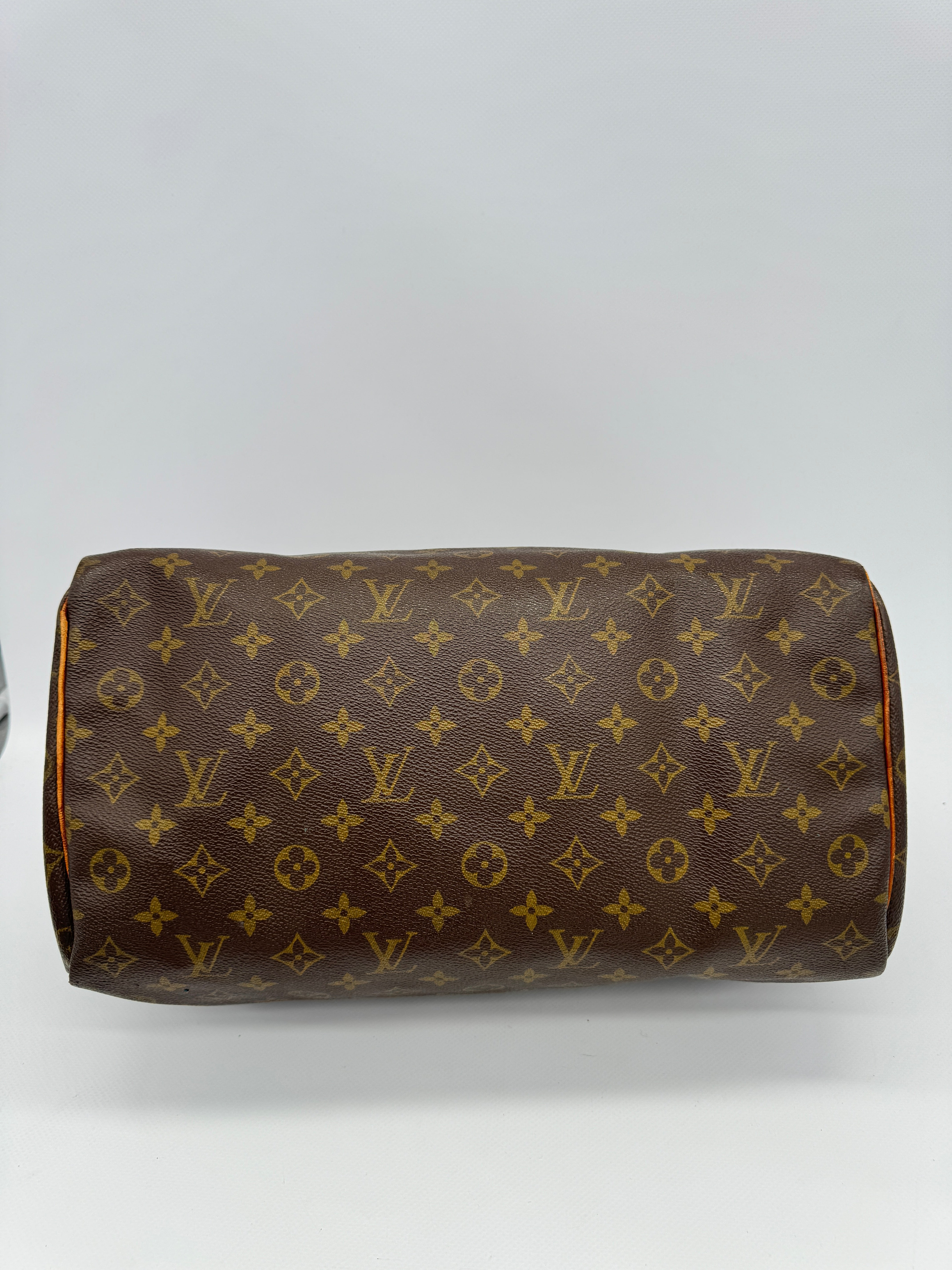 Louis Vuitton Speedy 35