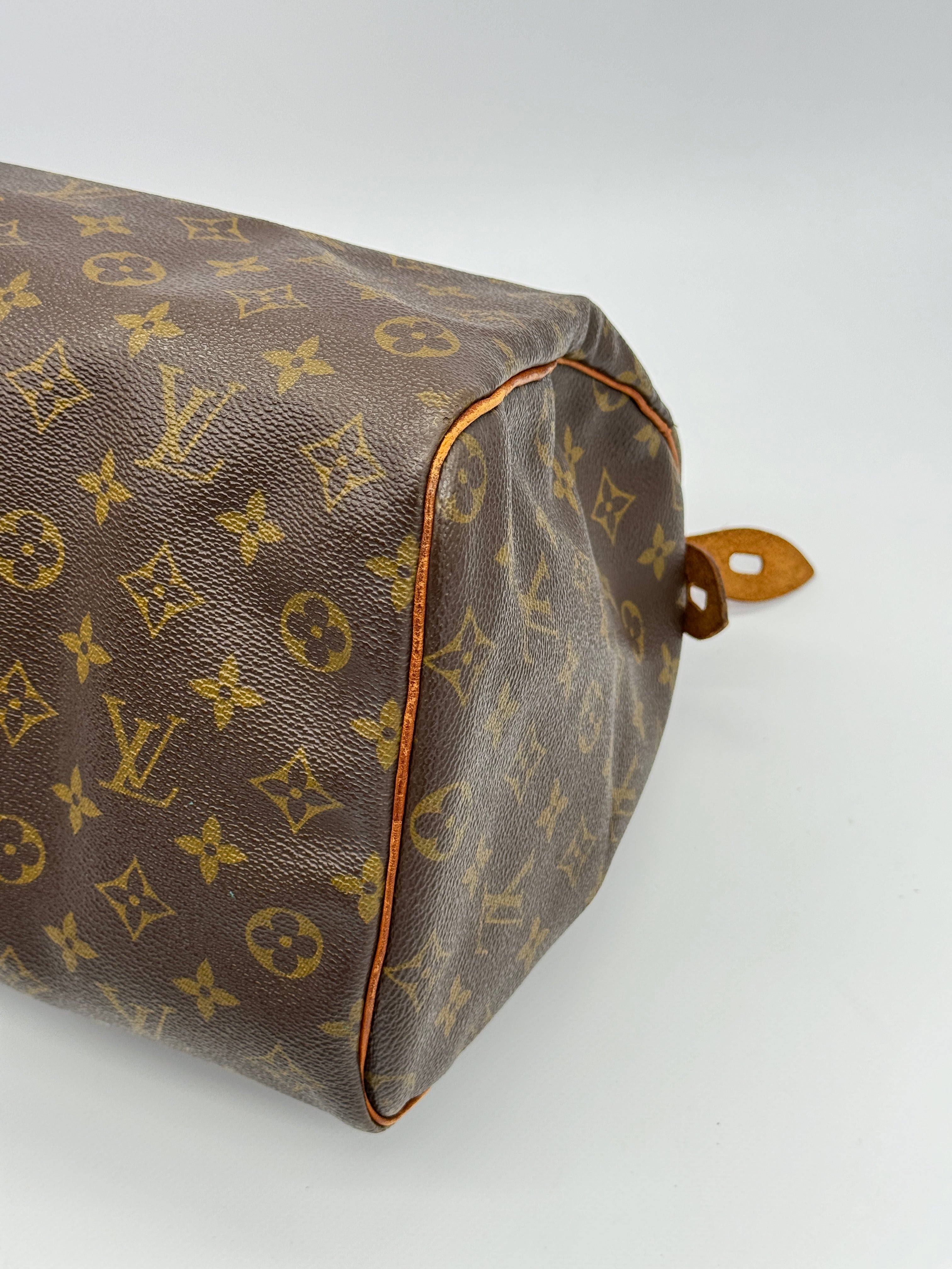 Louis Vuitton Speedy 35