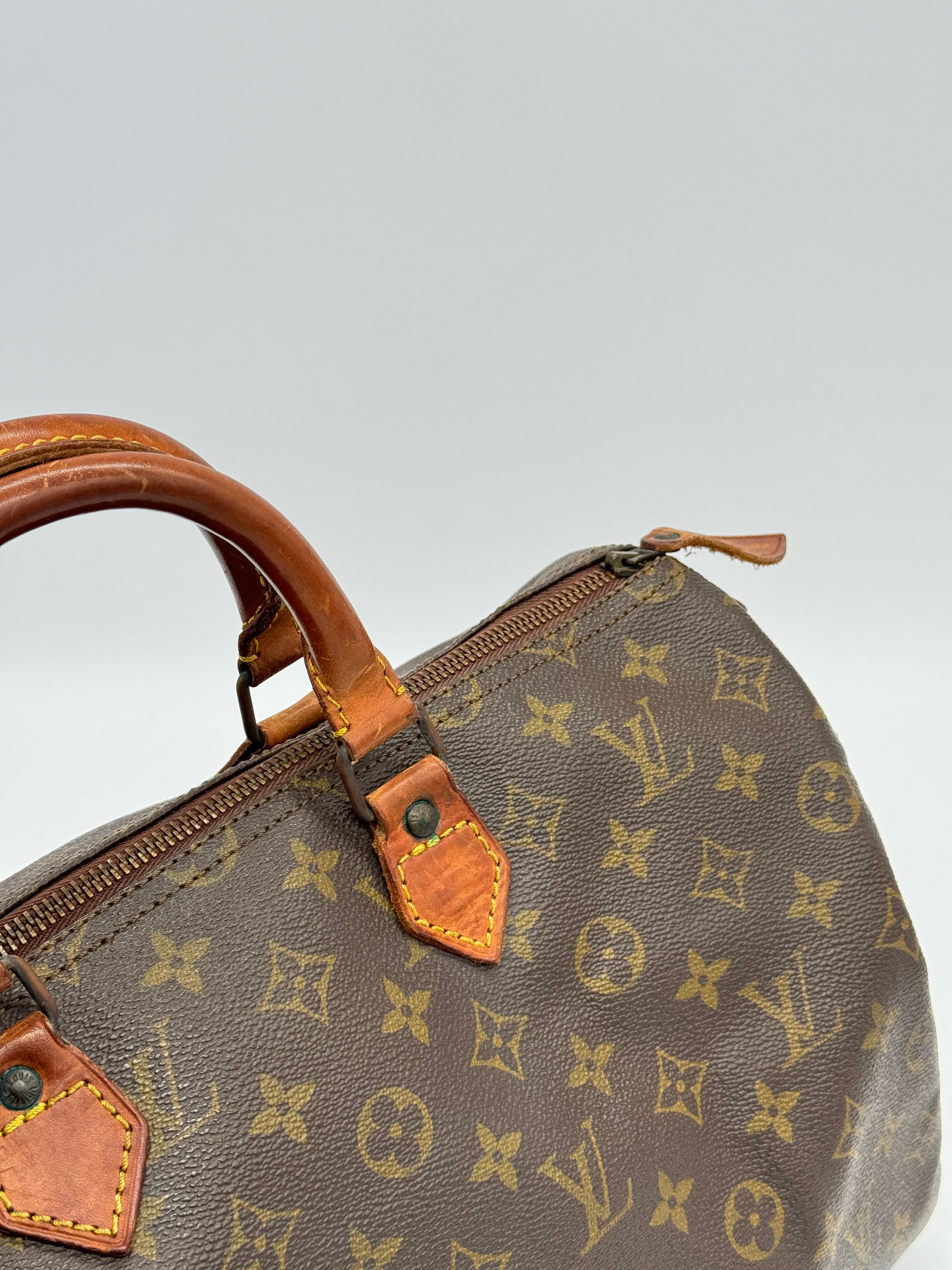 Louis Vuitton Speedy 35