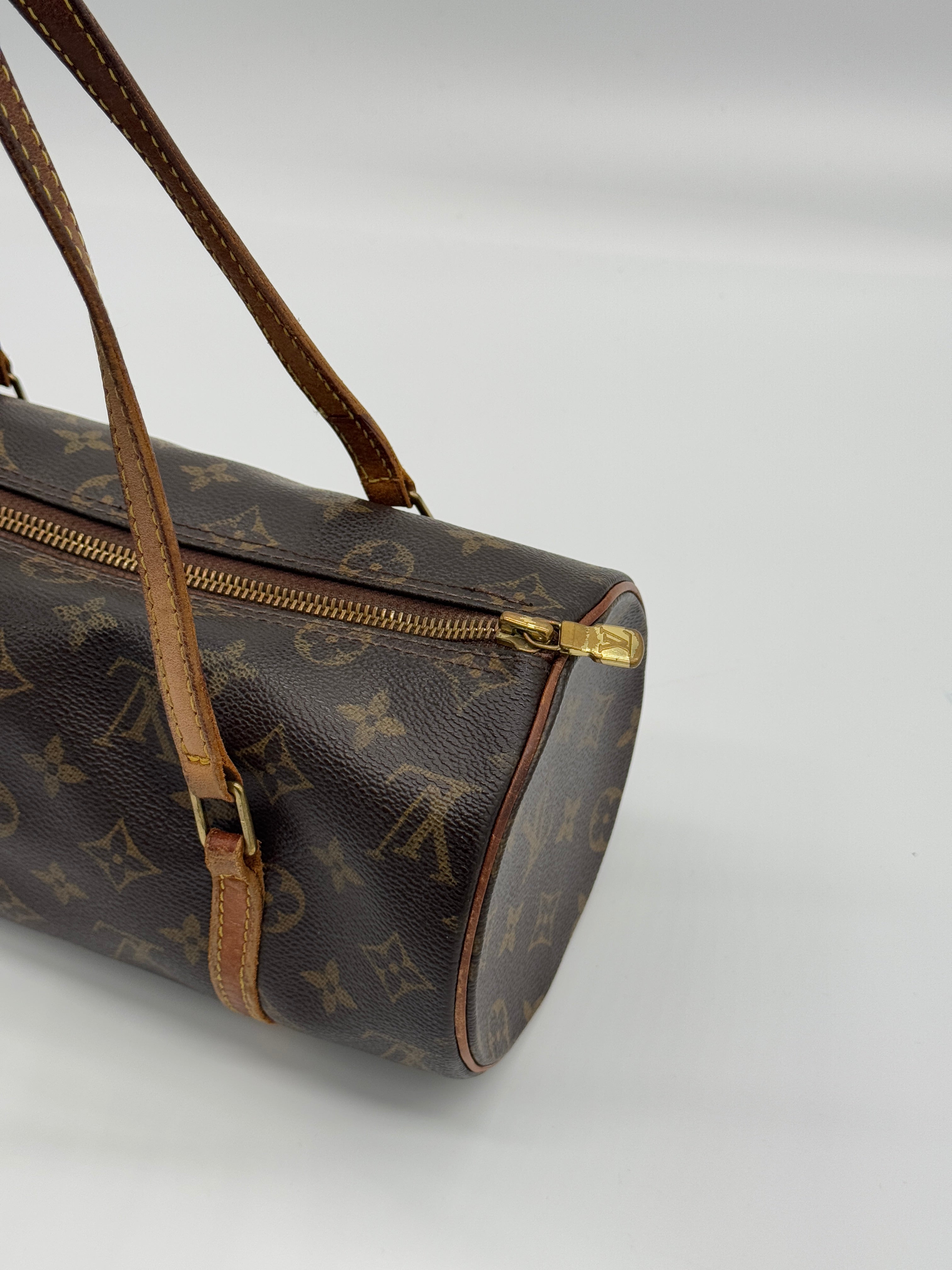 Louis Vuitton Papillon 26