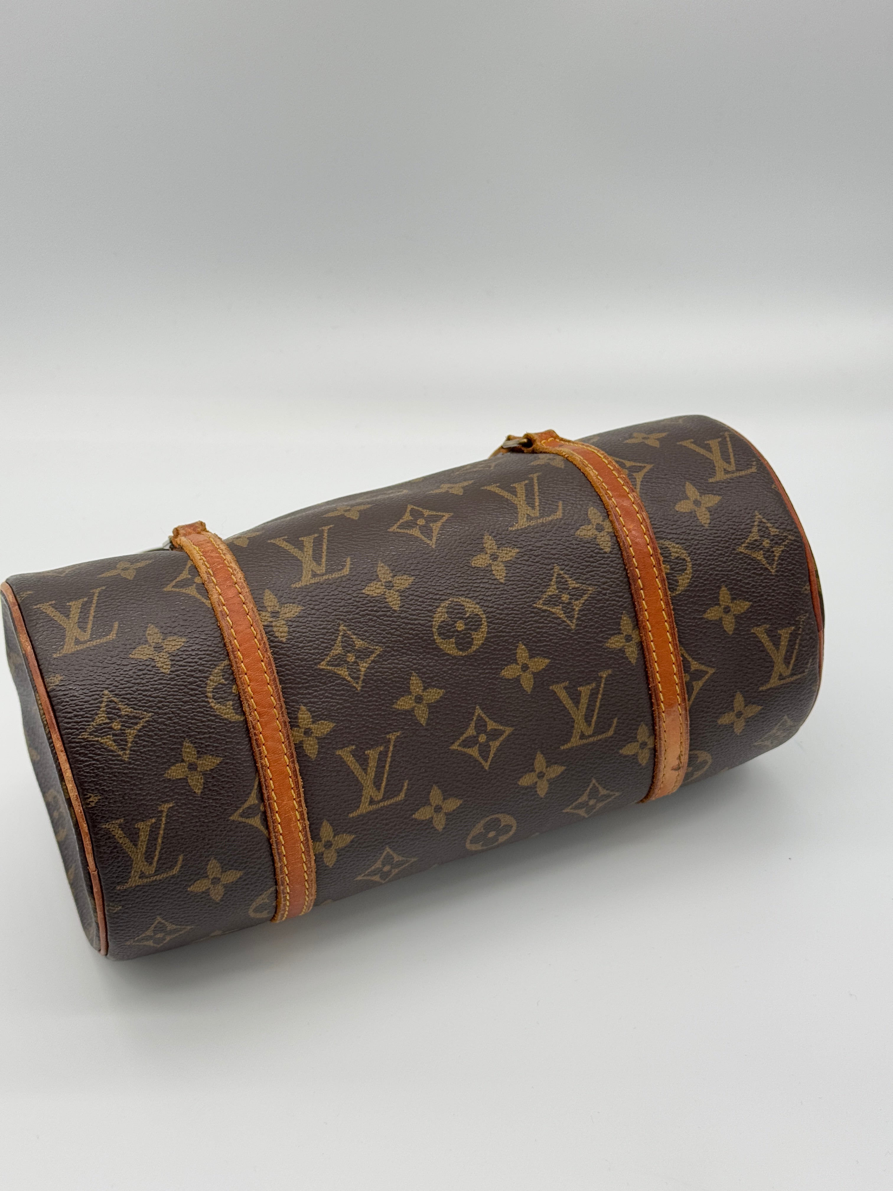 Louis Vuitton Papillon 26