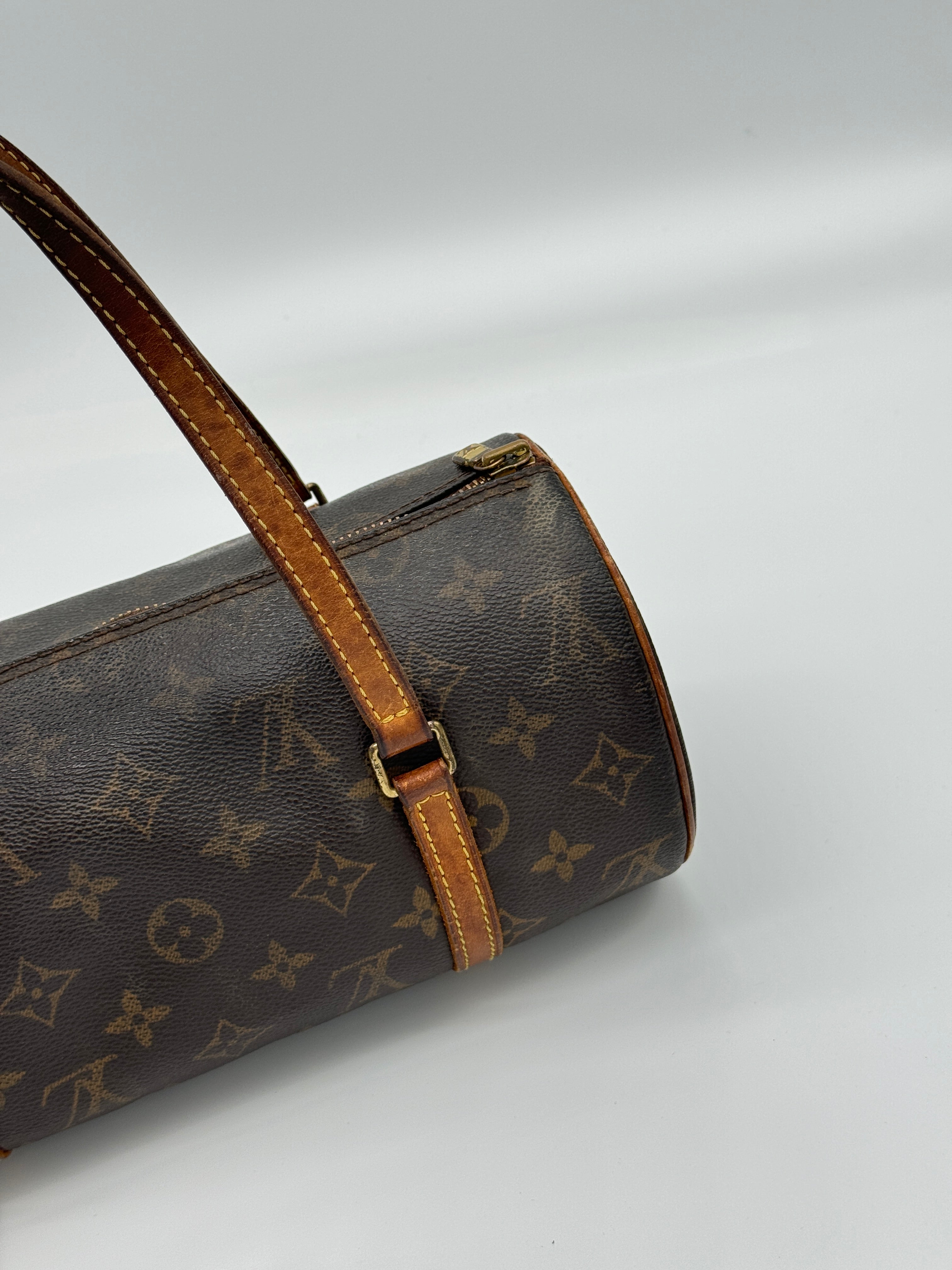 Louis Vuitton Papillon 26