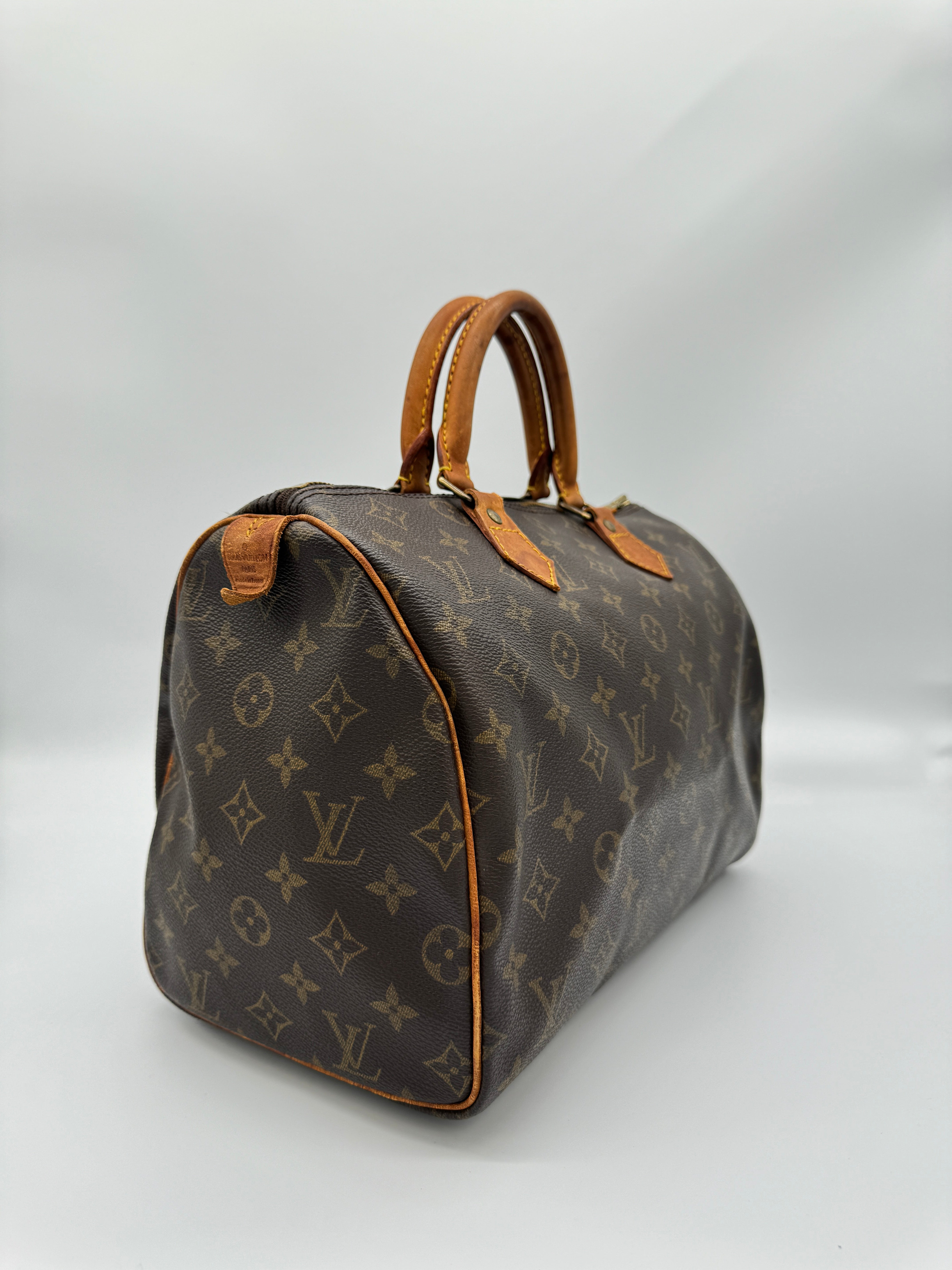 Louis Vuitton Speedy 30