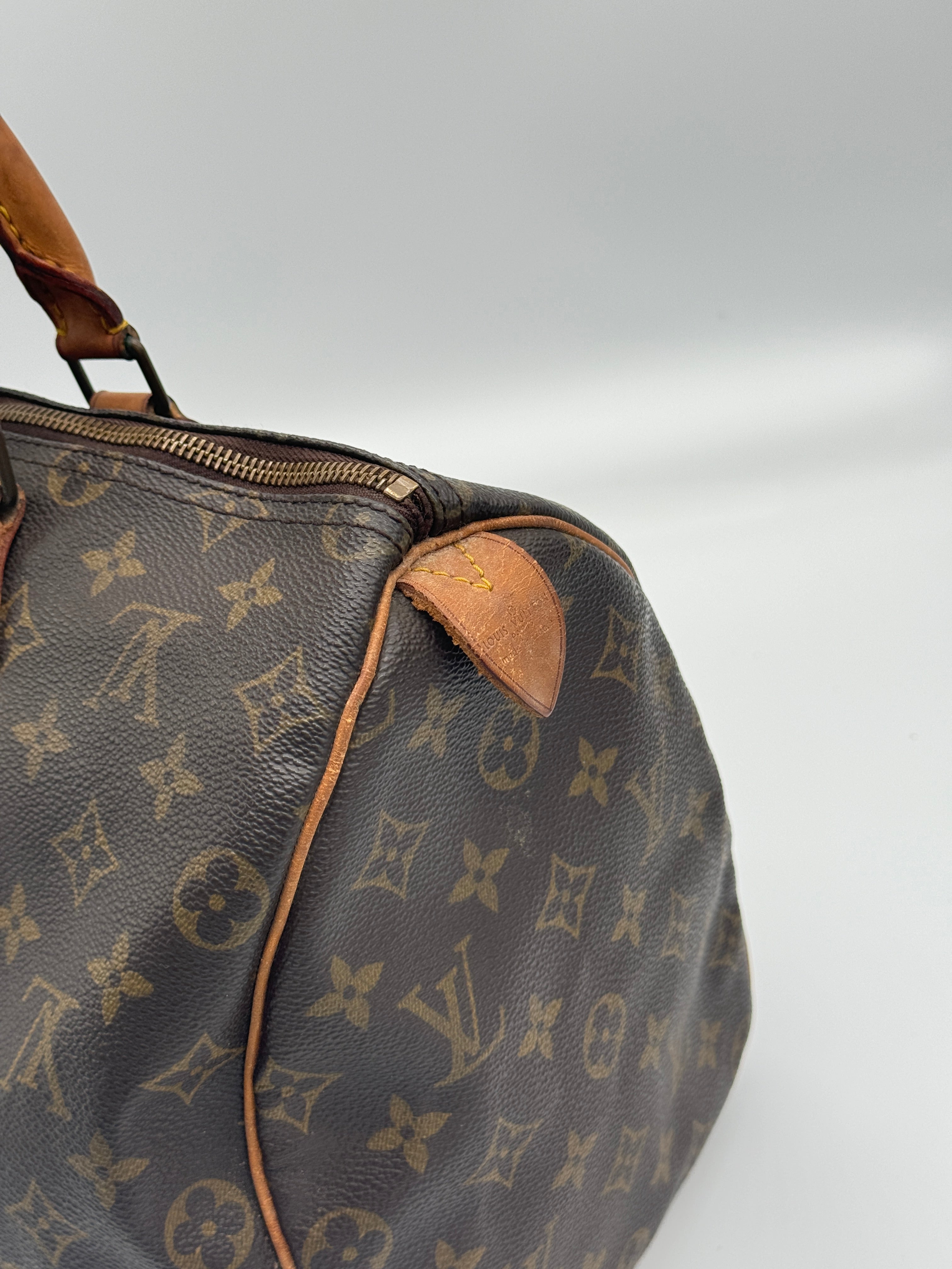 Louis Vuitton Speedy 35