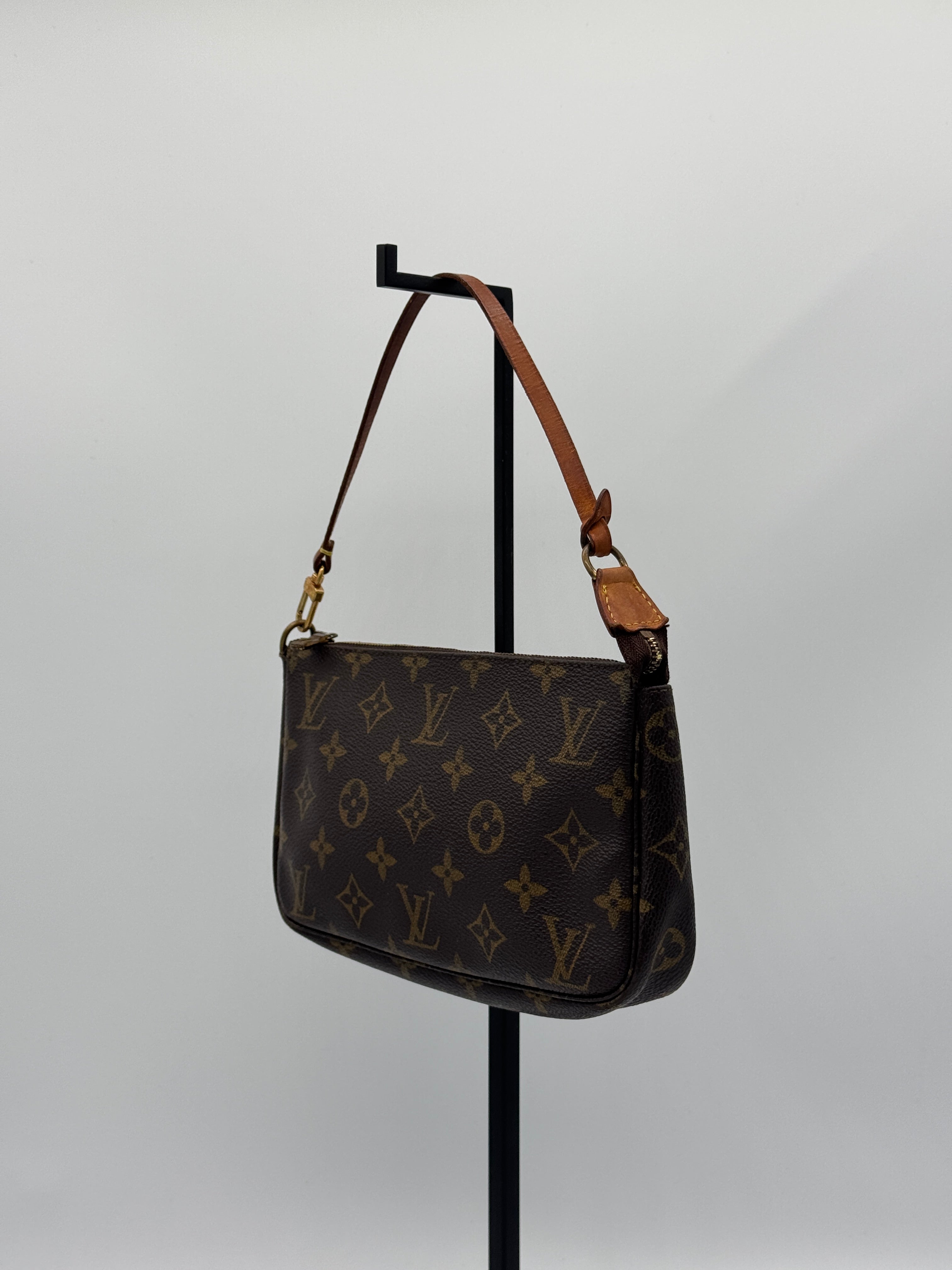 Louis Vuitton Pochette Accessoires