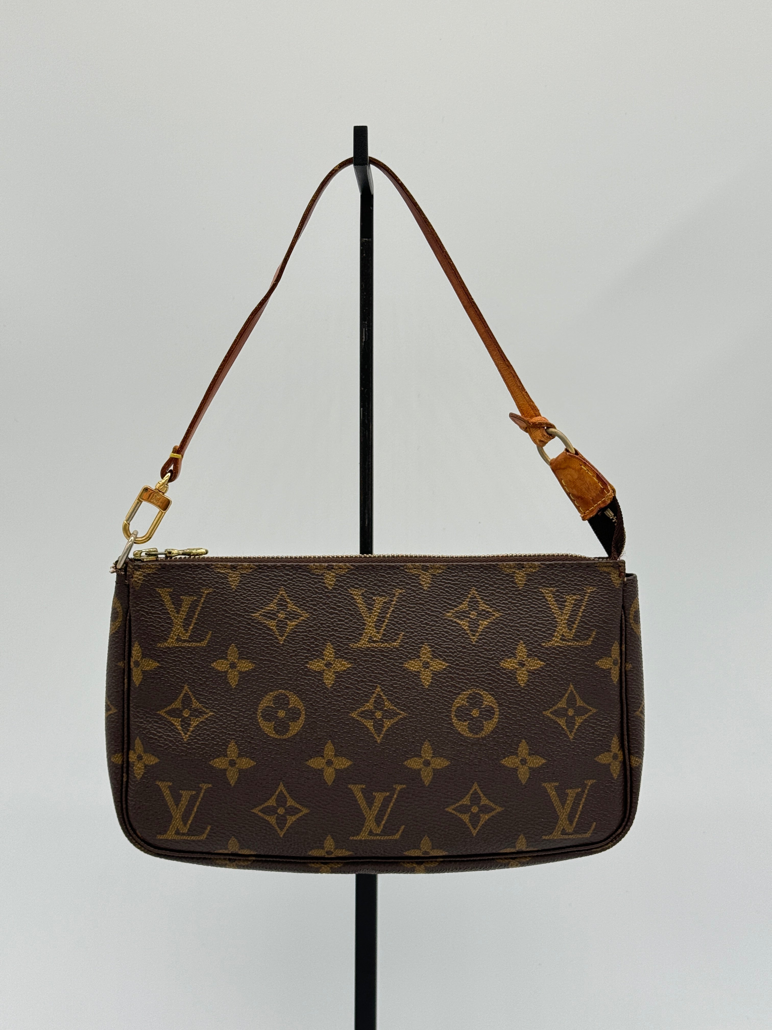 Louis Vuitton Pochette Accessoires