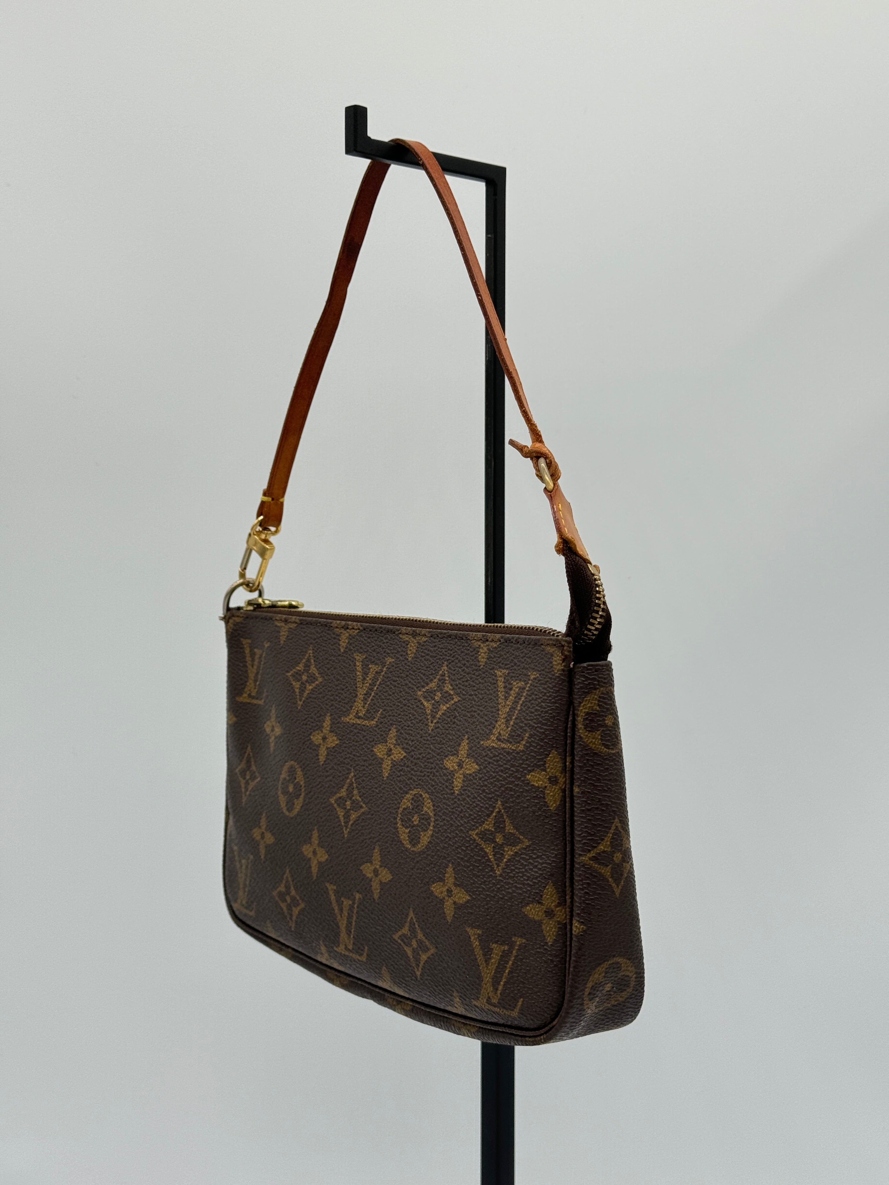 Louis Vuitton Pochette Accessoires