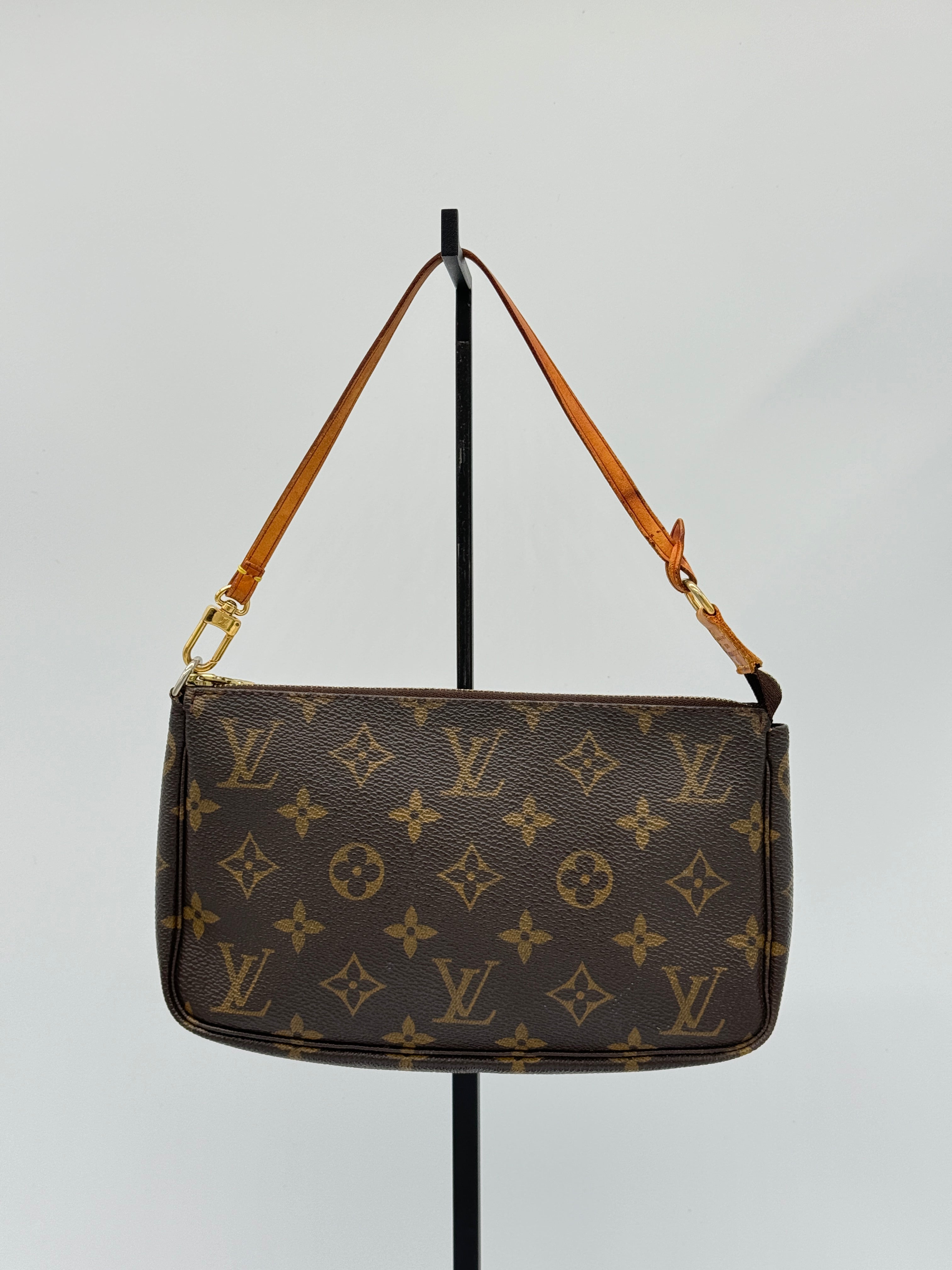 Louis Vuitton Pochette Accessoires