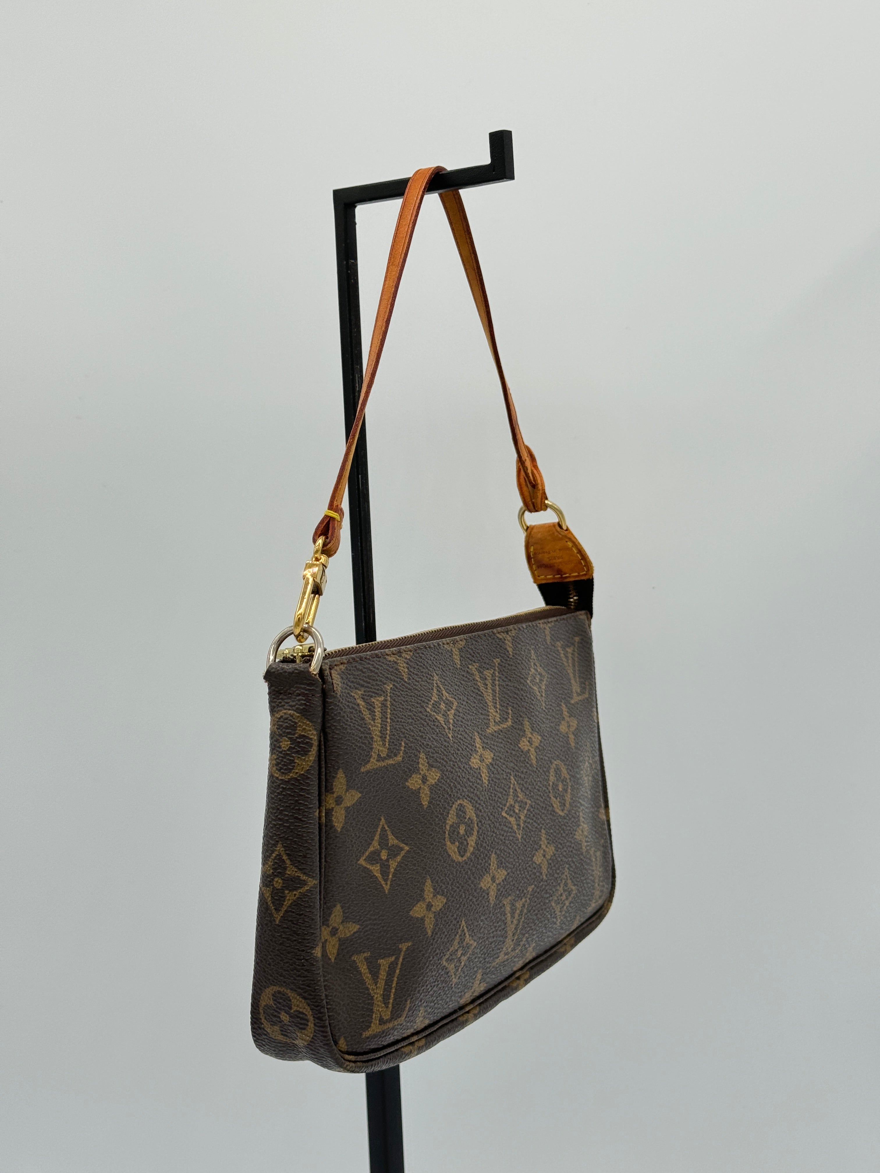 Louis Vuitton Pochette Accessoires