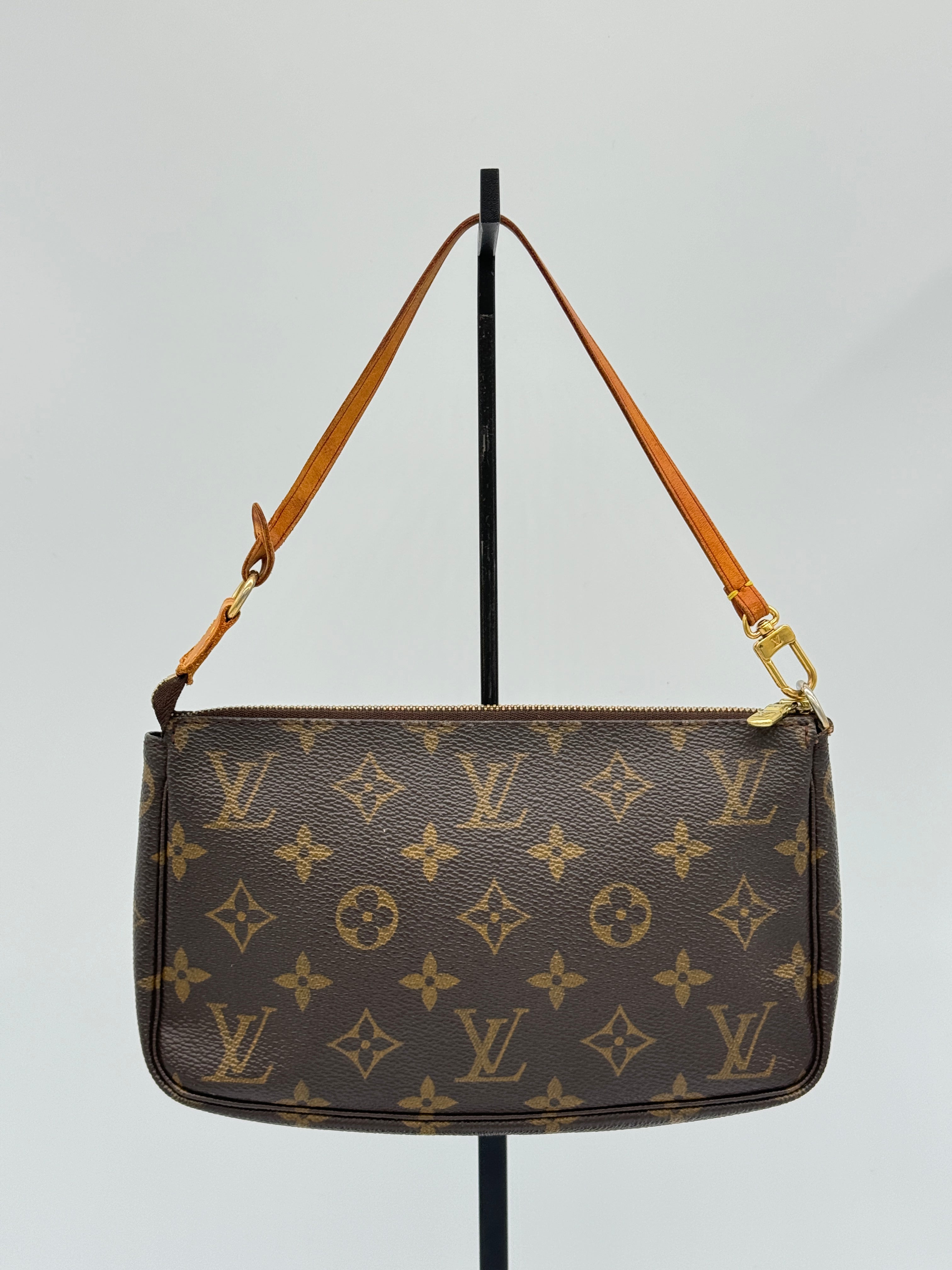 Louis Vuitton Pochette Accessoires