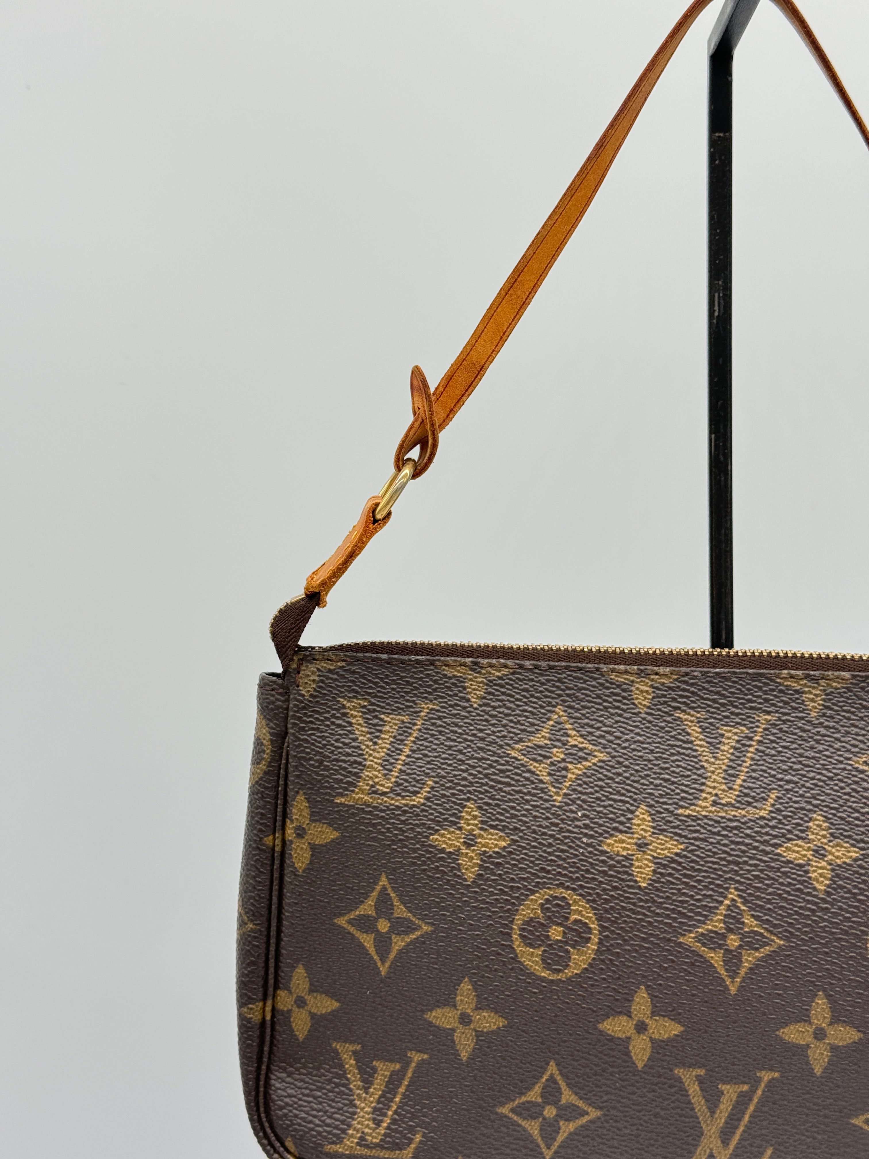 Louis Vuitton Pochette Accessoires