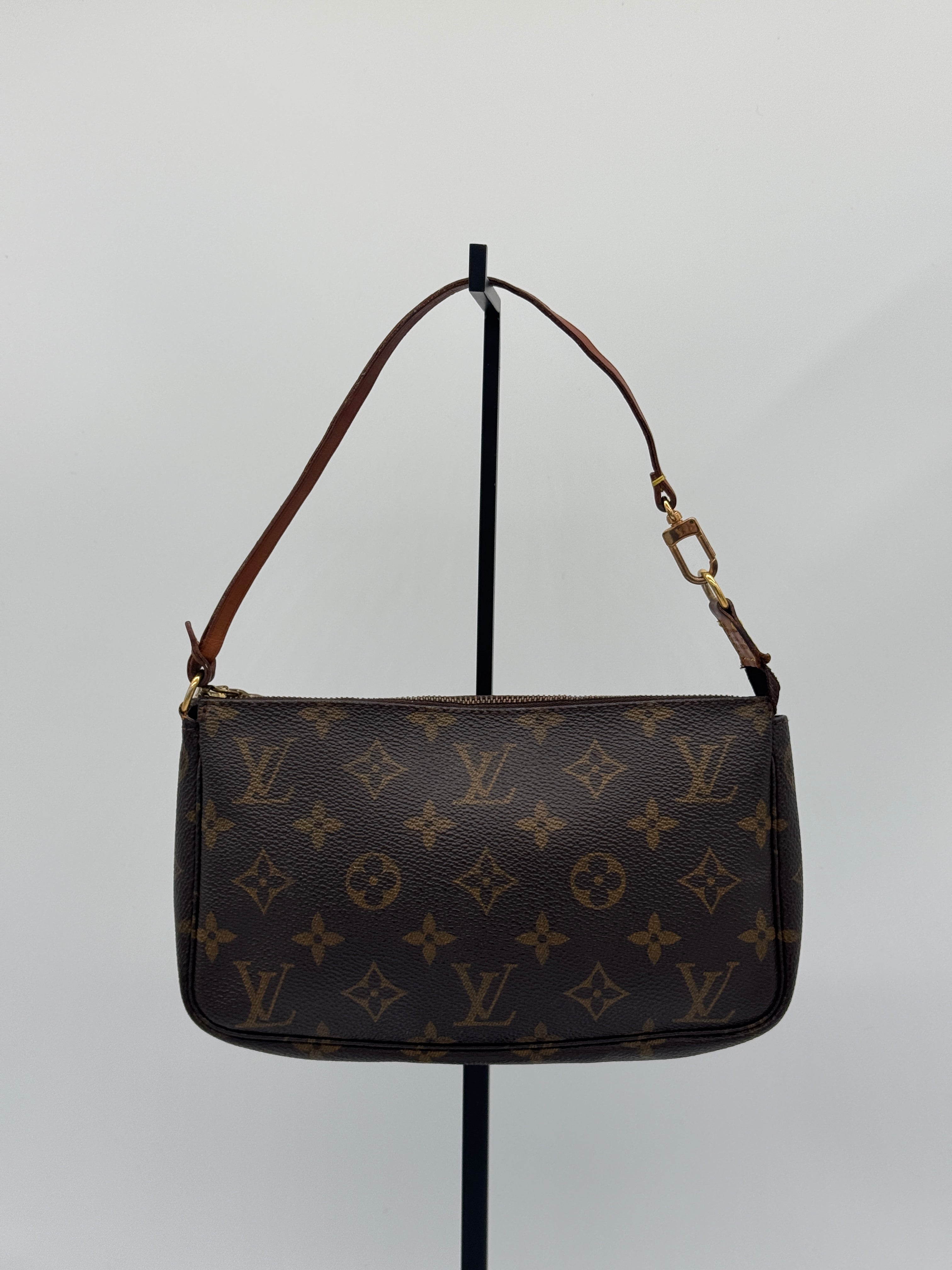 Louis Vuitton Pochette Accessoires