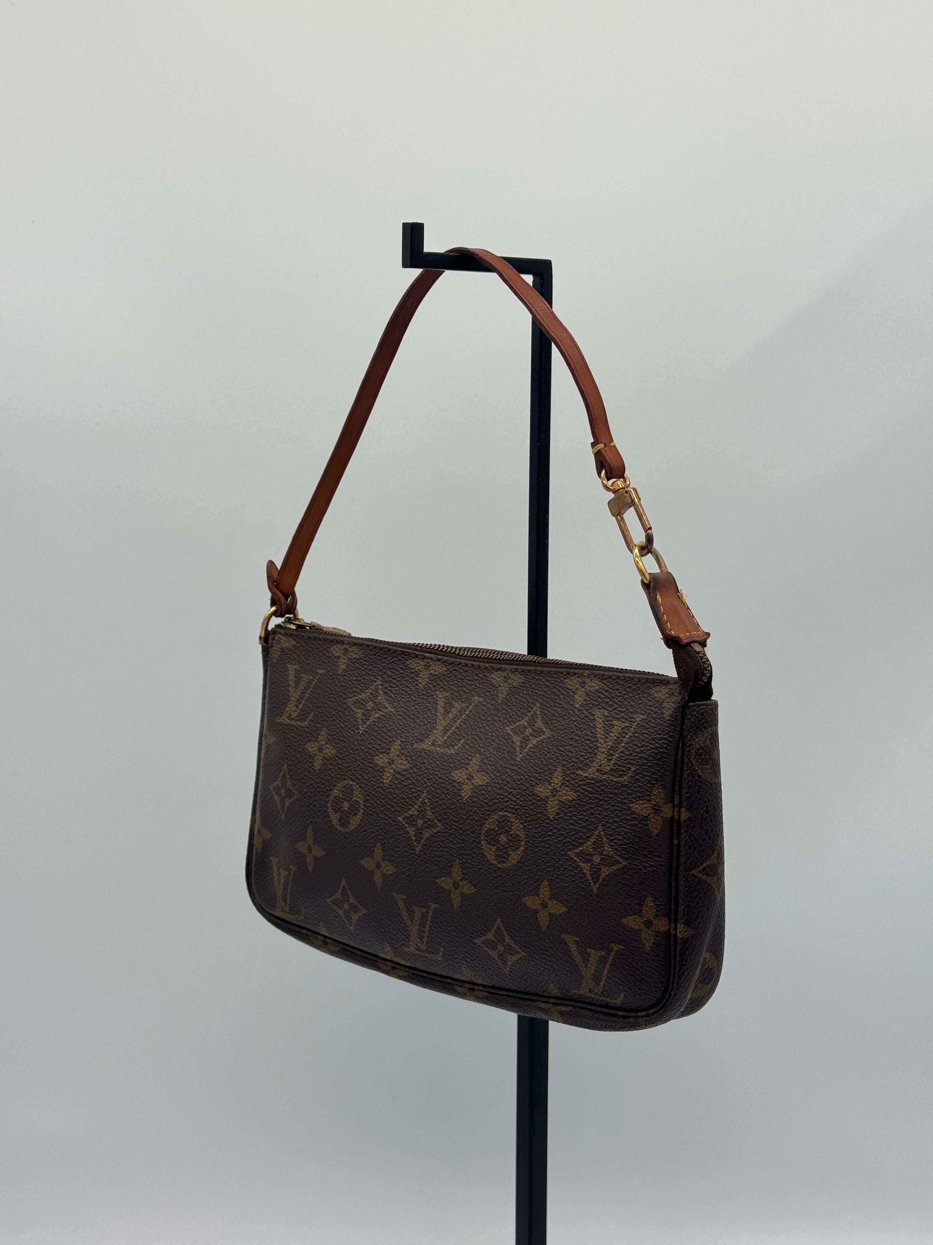 Louis Vuitton Pochette Accessoires