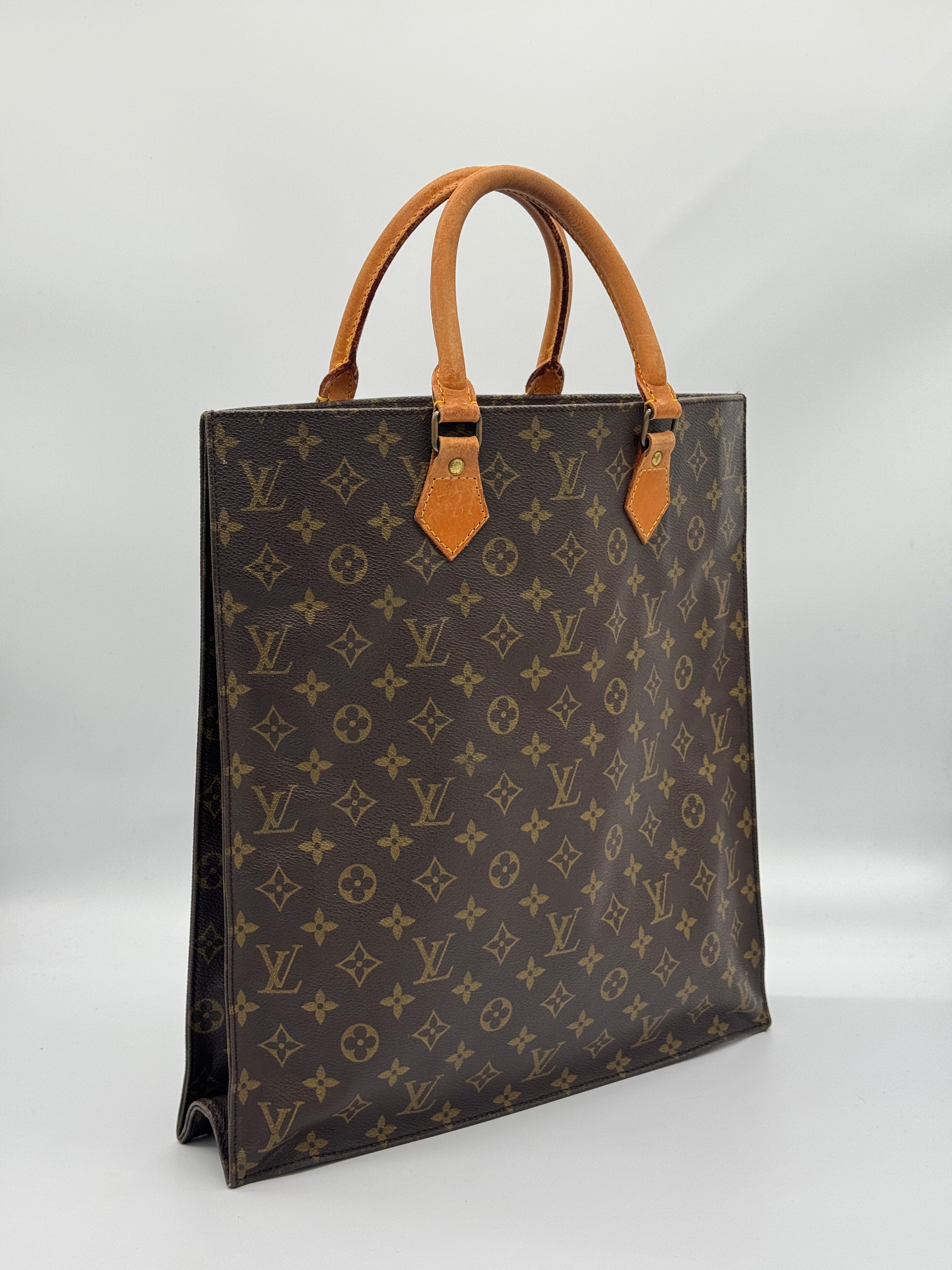 Louis Vuitton Sac Plat