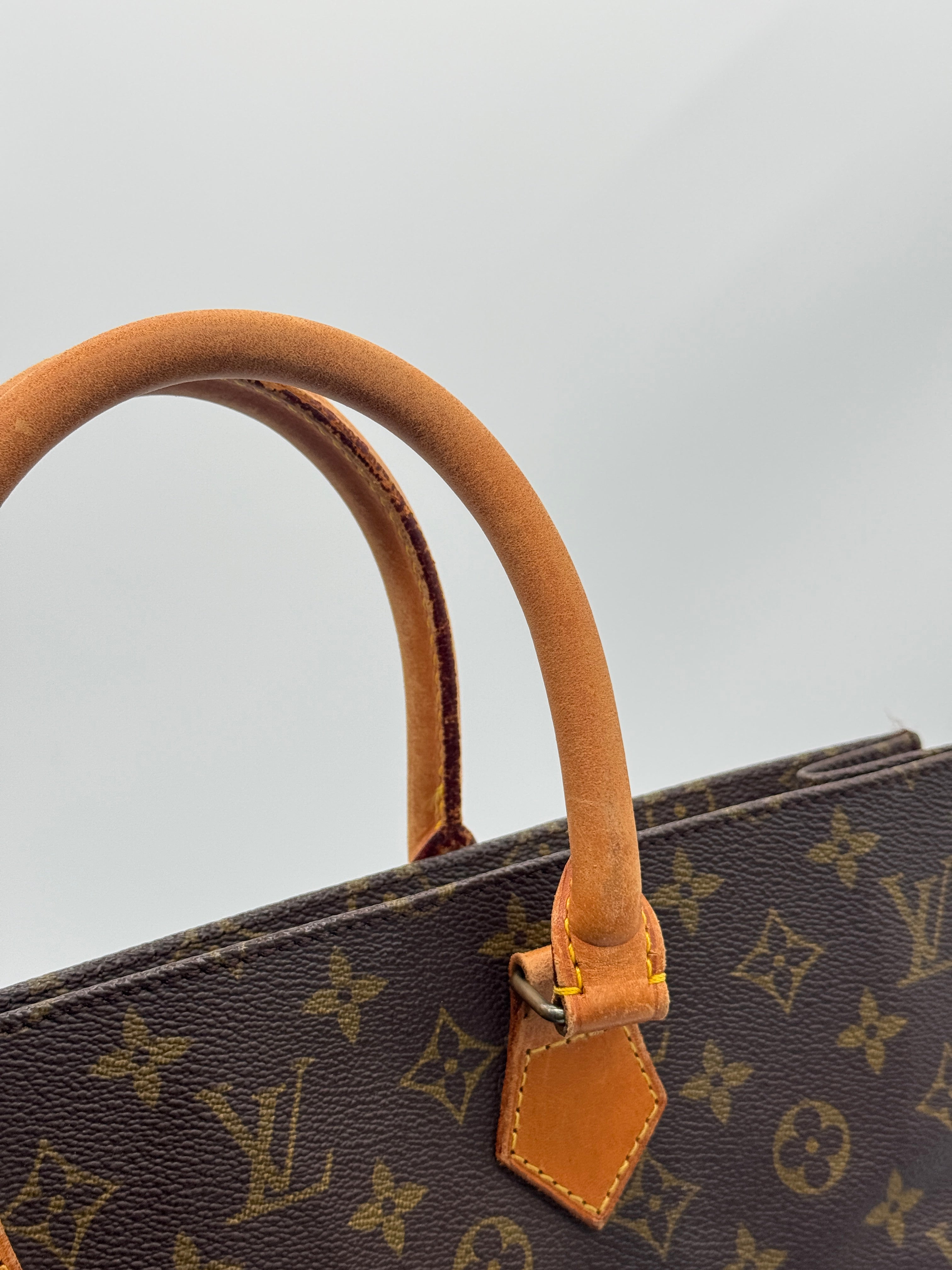 Louis Vuitton Sac Plat