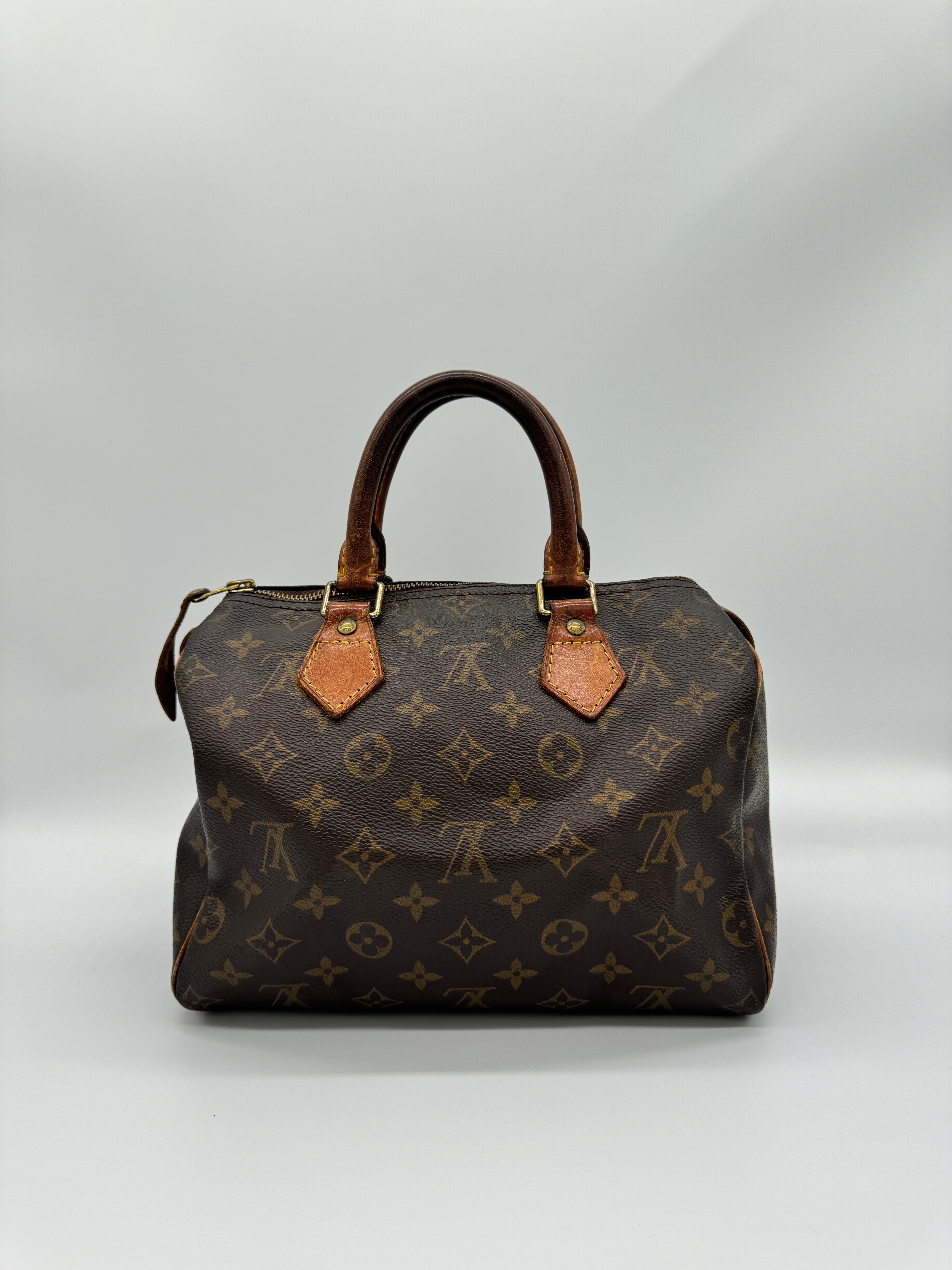 Louis Vuitton Speedy 25