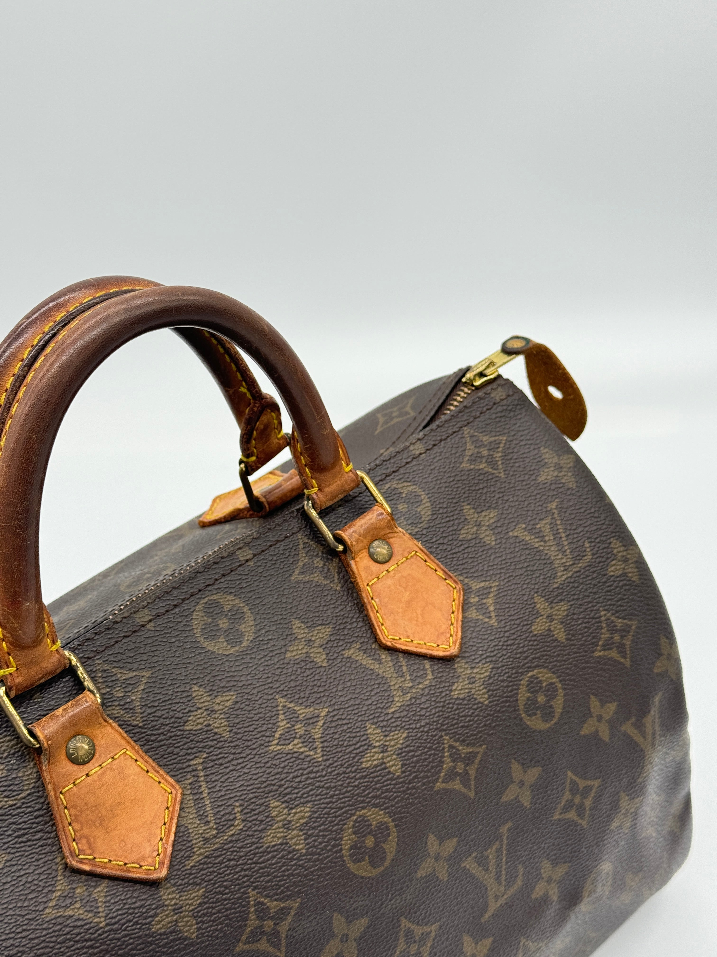 Louis Vuitton Speedy 30