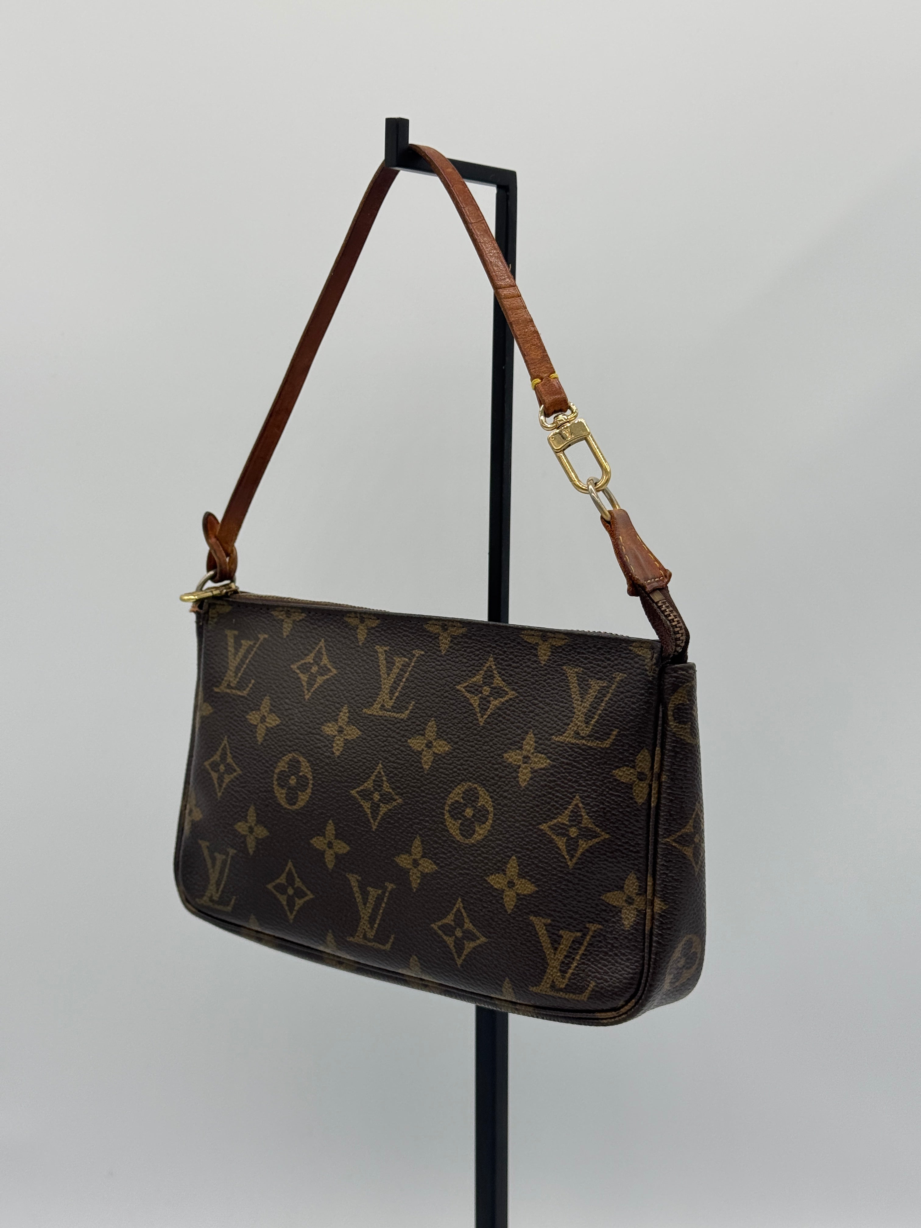 Louis Vuitton Pochette Accessoires