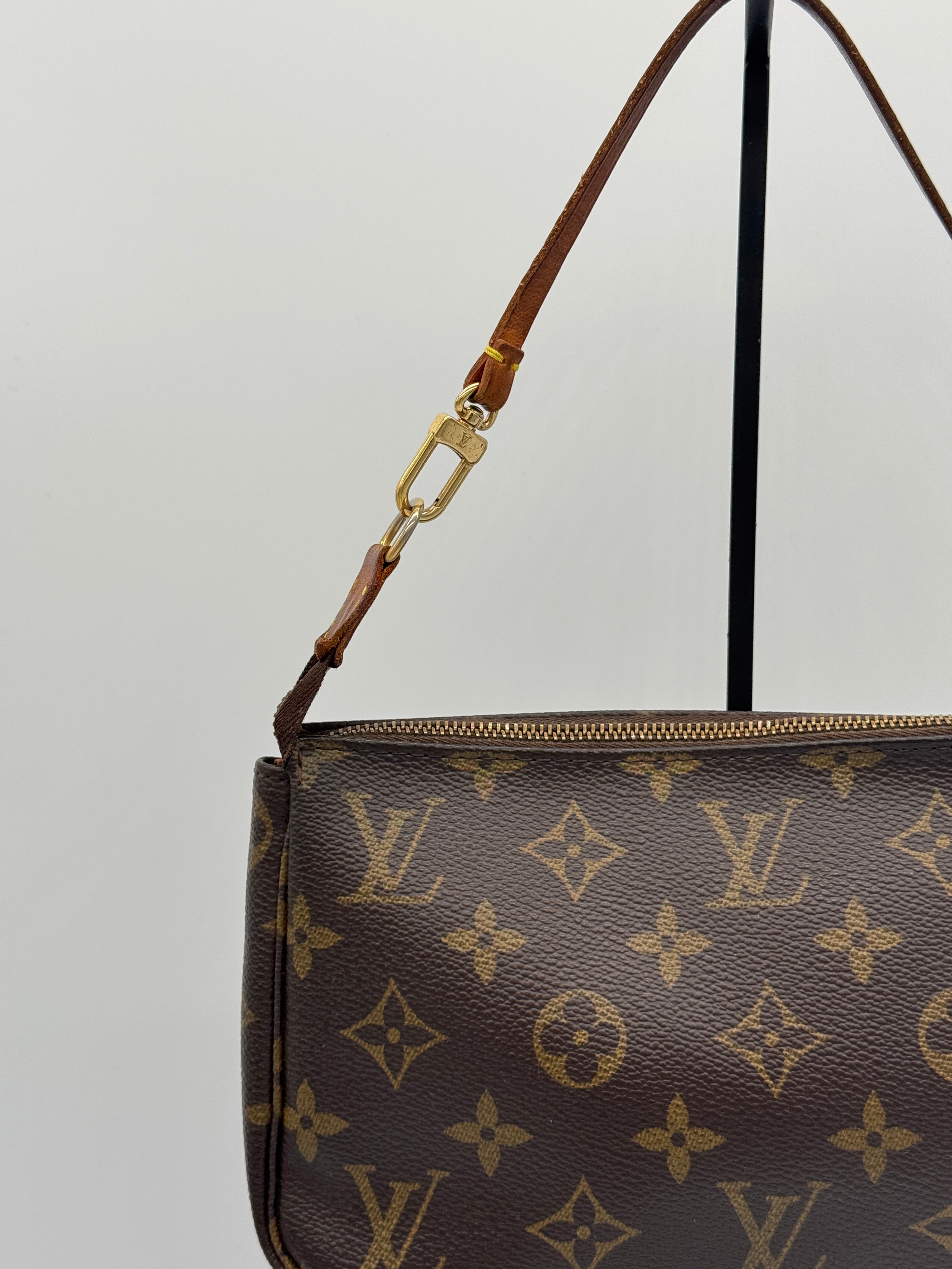 Louis Vuitton Pochette Accessoires