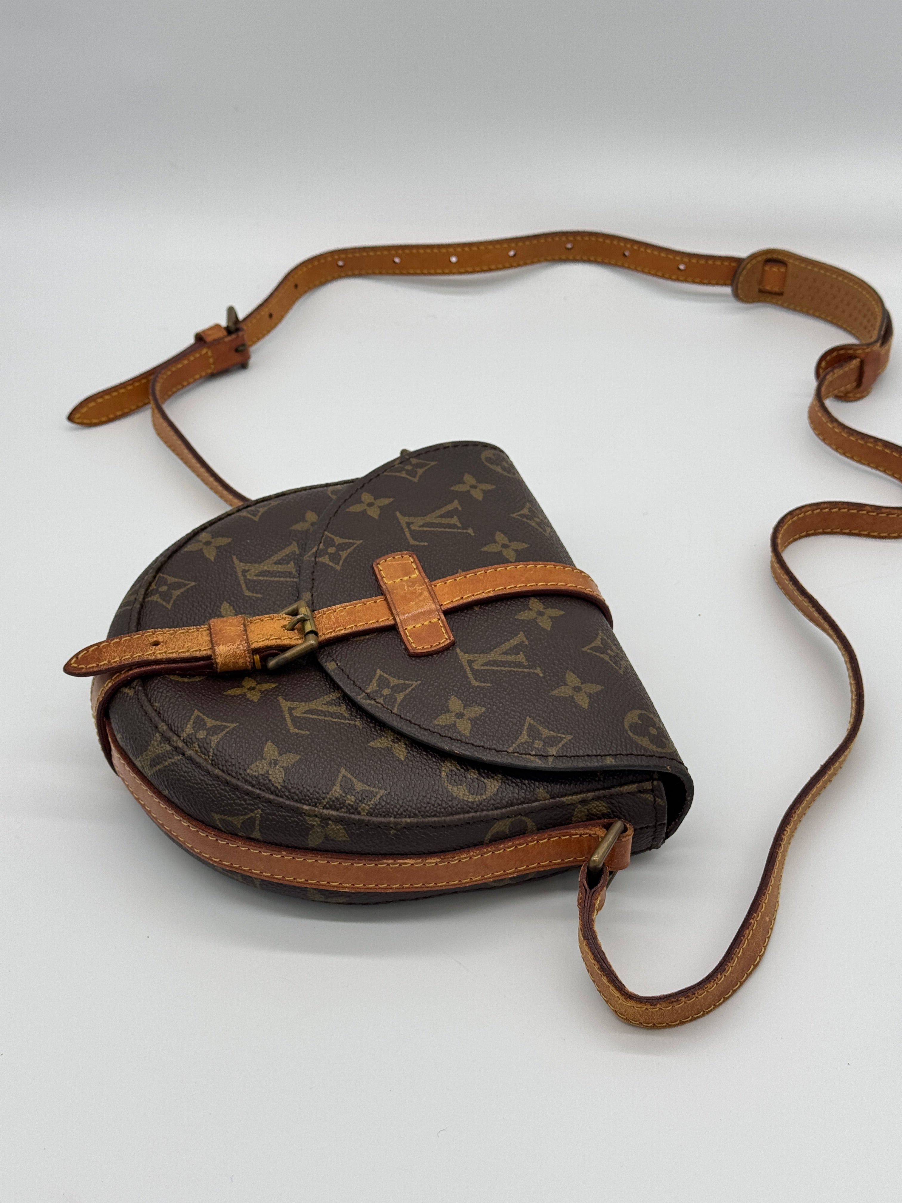 Louis Vuitton Chantilly PM